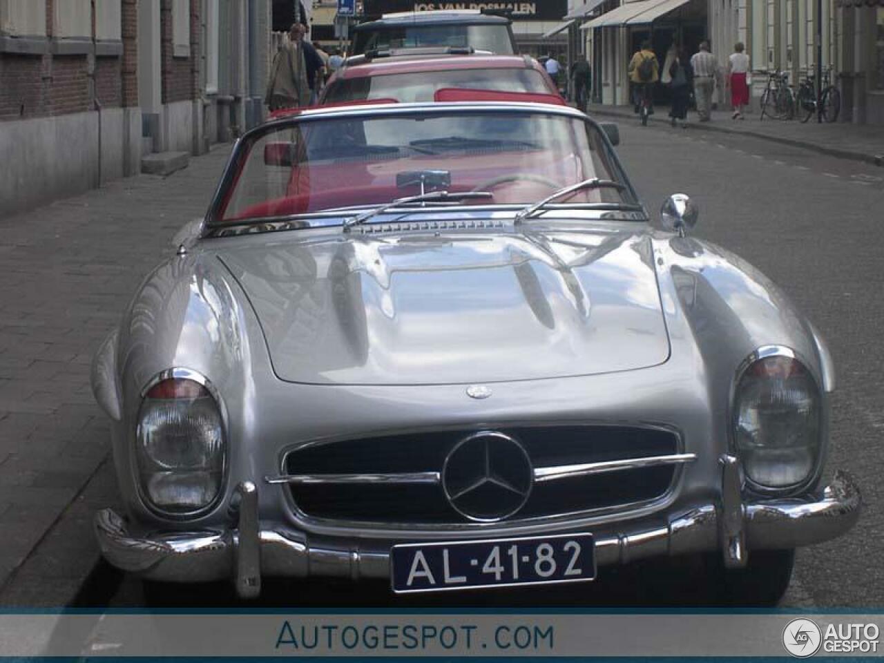 Mercedes-Benz 300SL Roadster