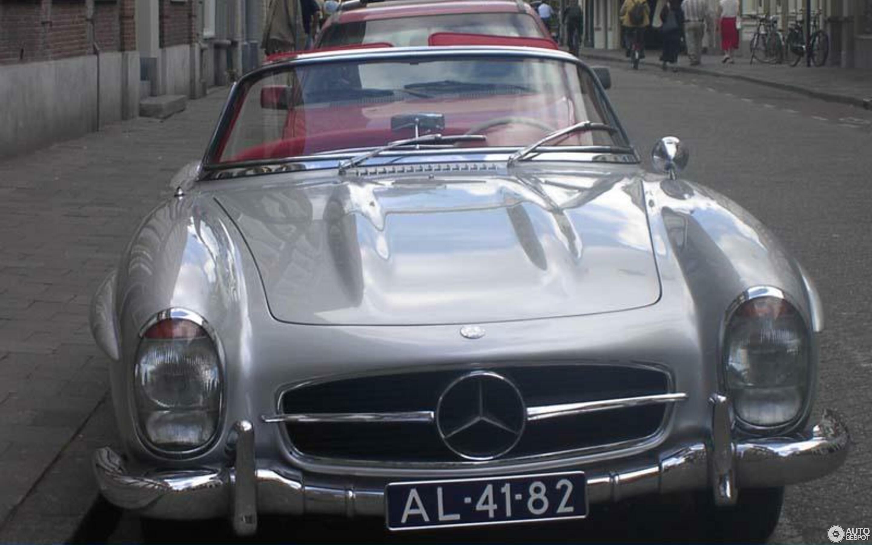 Mercedes-Benz 300SL Roadster