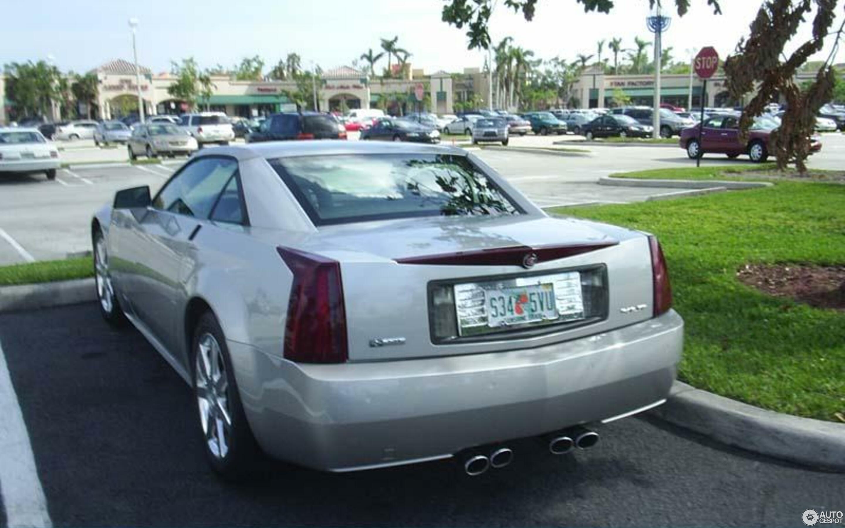 Cadillac XLR