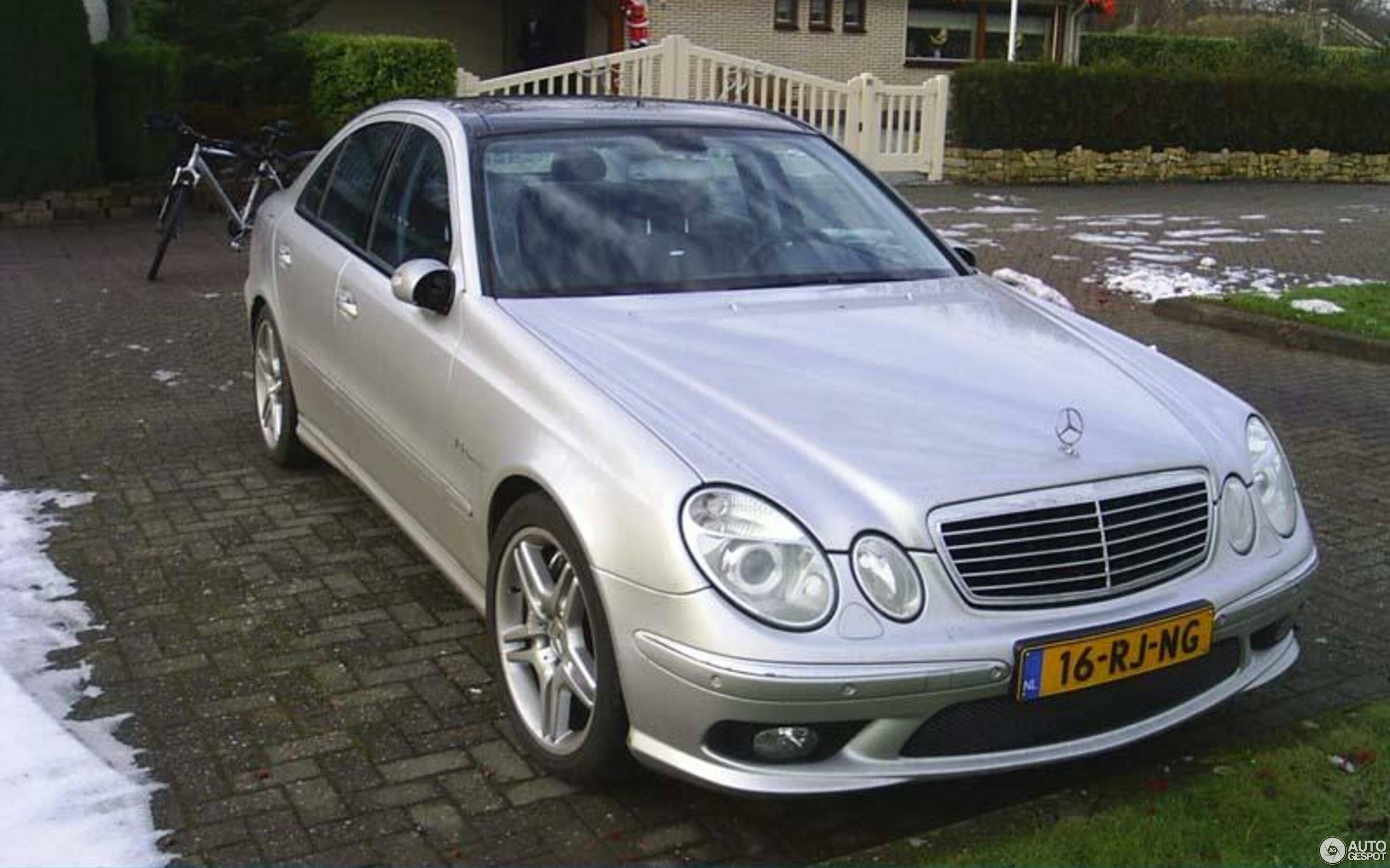 Mercedes-Benz E 55 AMG