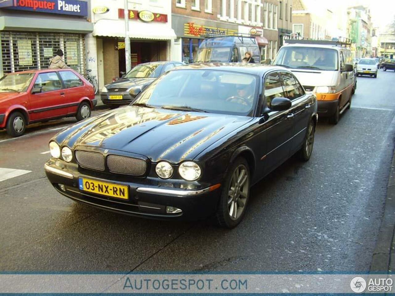 Jaguar XJR