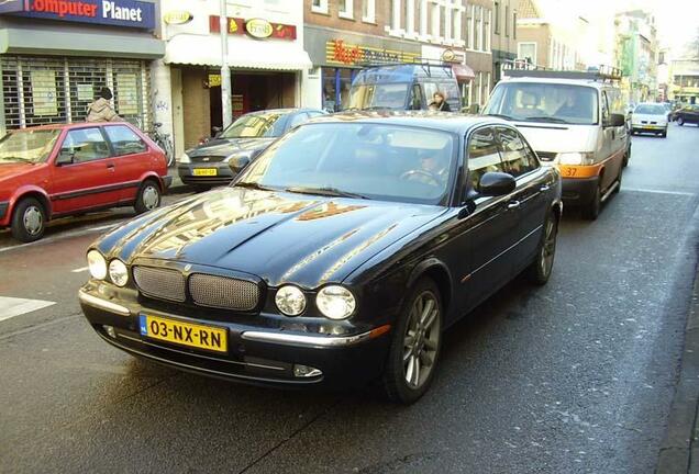 Jaguar XJR