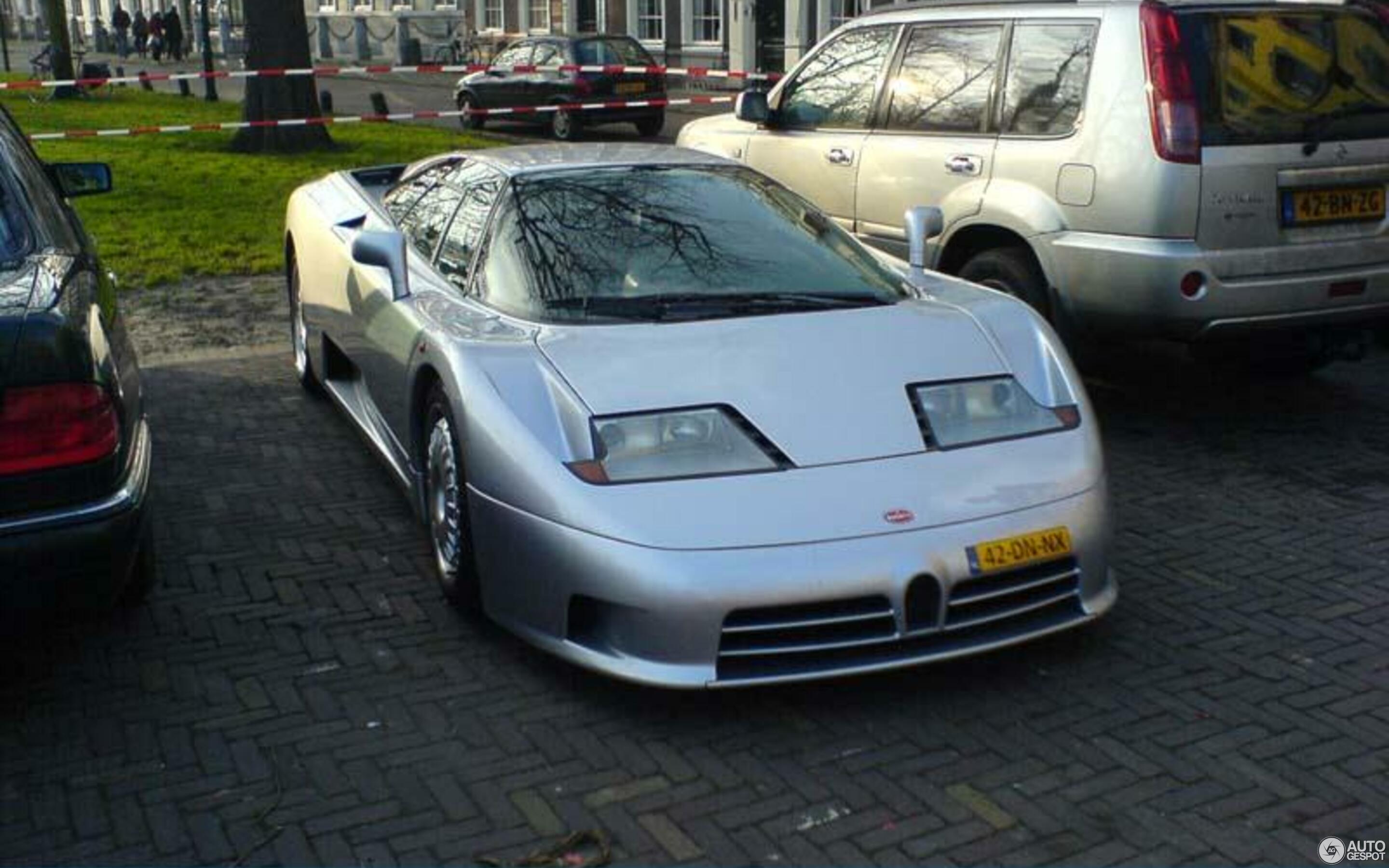 Bugatti EB110 GT