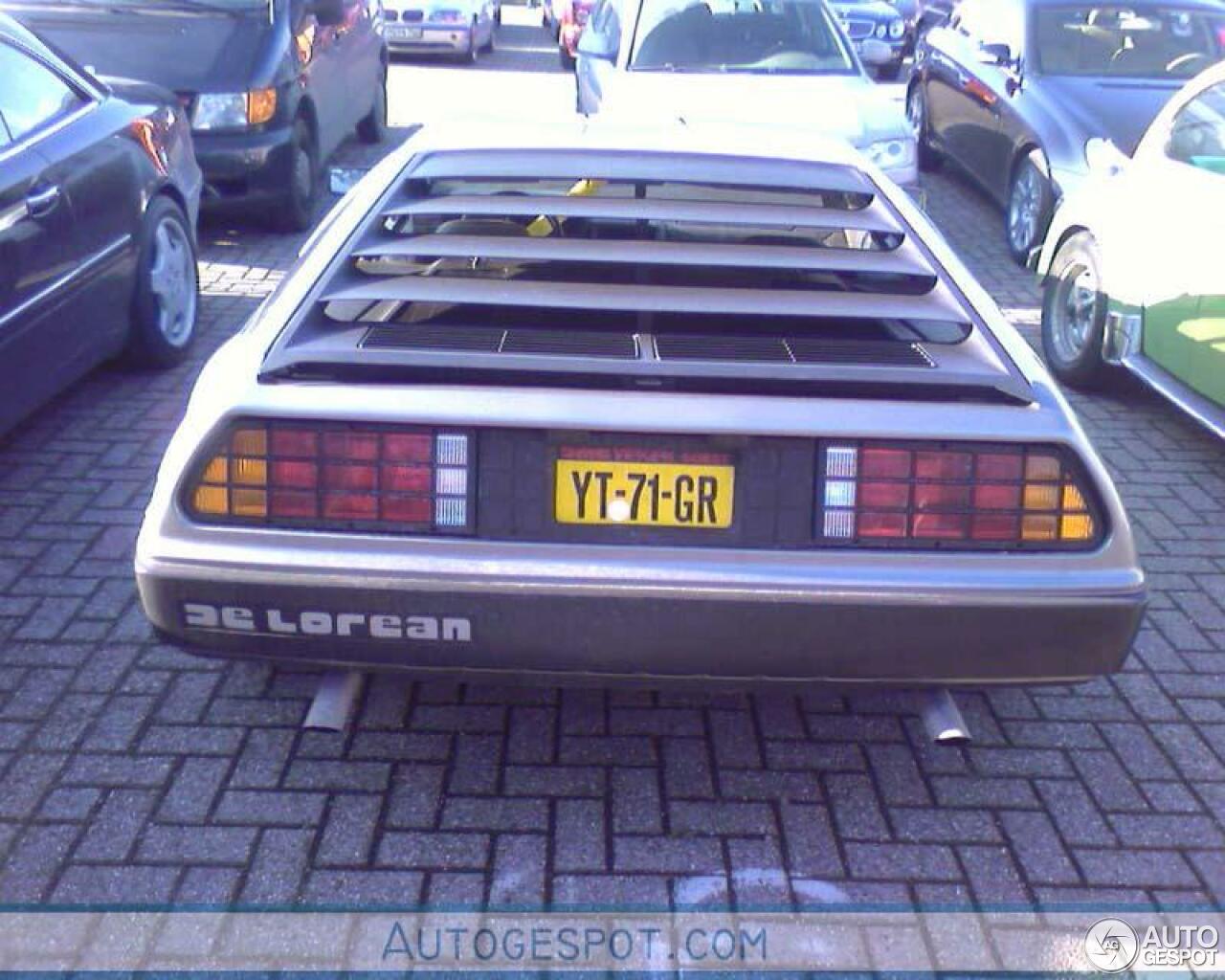 DeLorean DMC-12