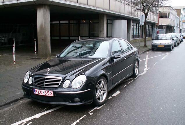 Mercedes-Benz E 55 AMG