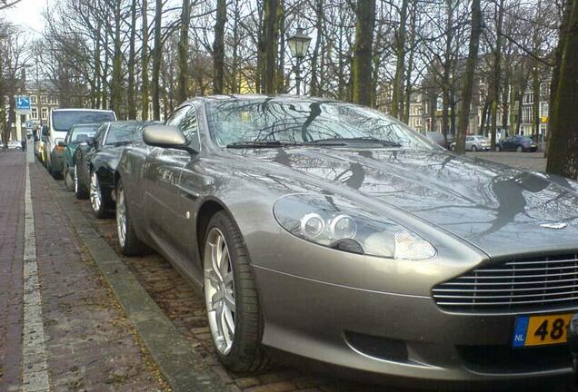 Aston Martin DB9