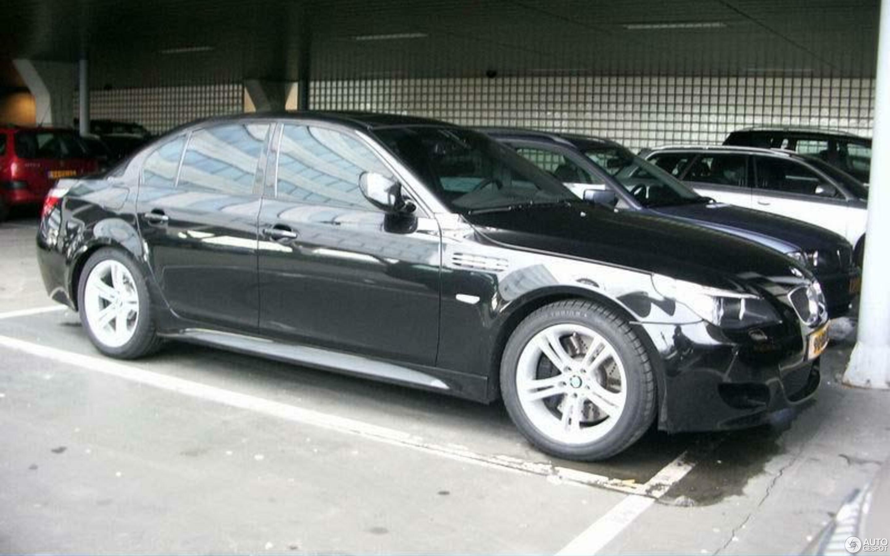 BMW M5 E60 2005