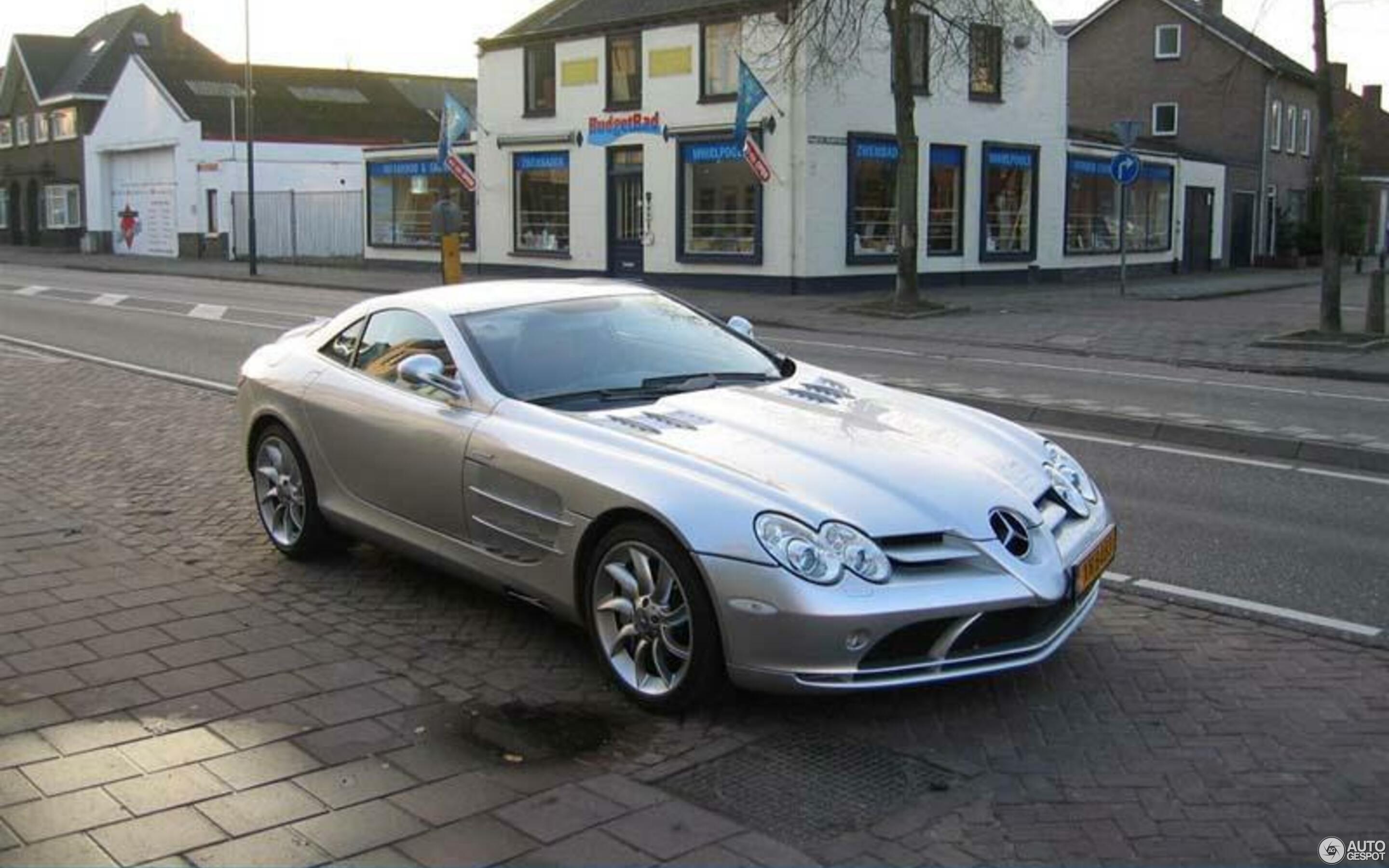 Mercedes-Benz SLR McLaren