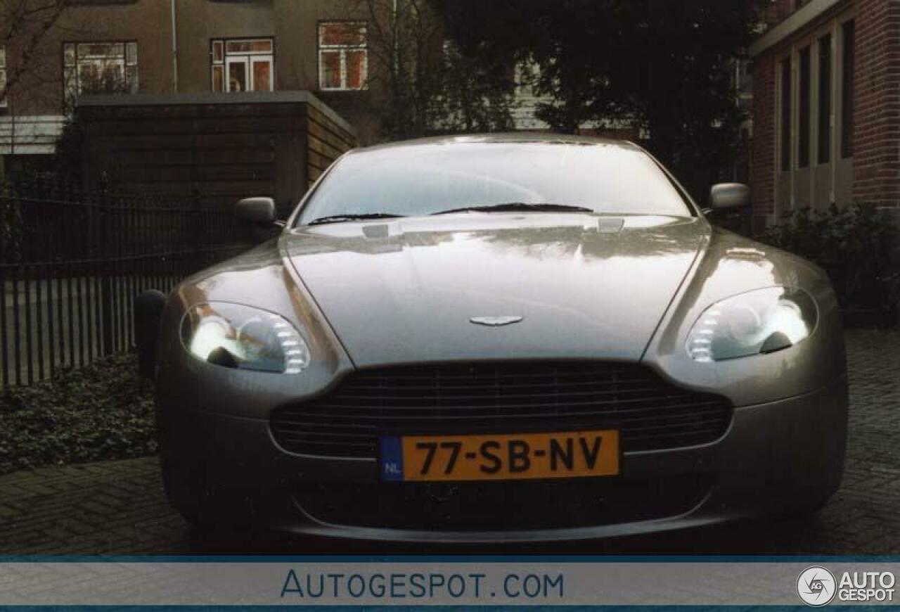 Aston Martin V8 Vantage