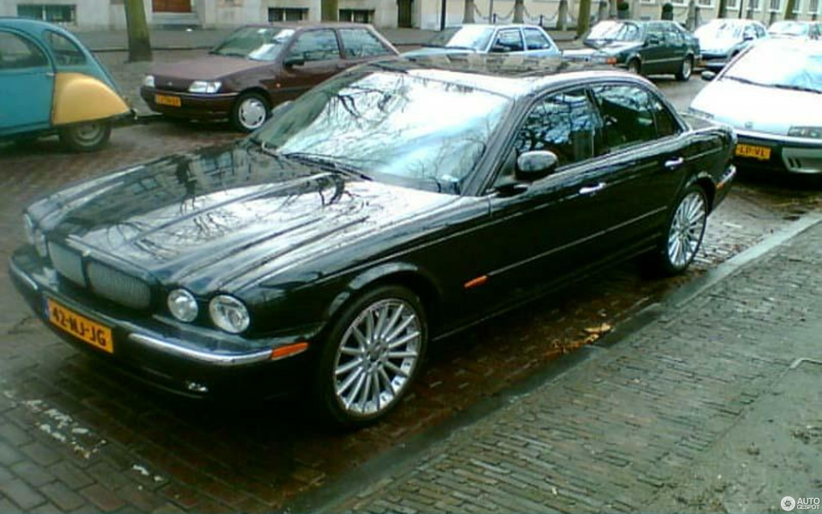 Jaguar XJR