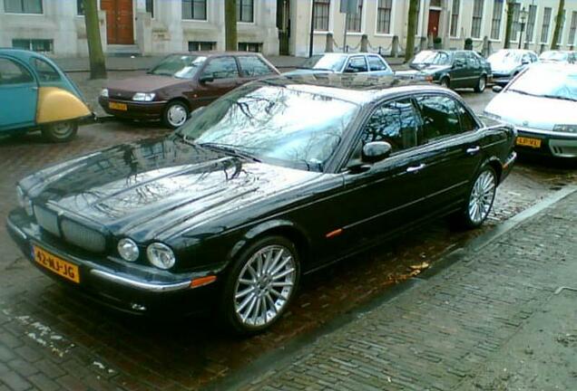 Jaguar XJR