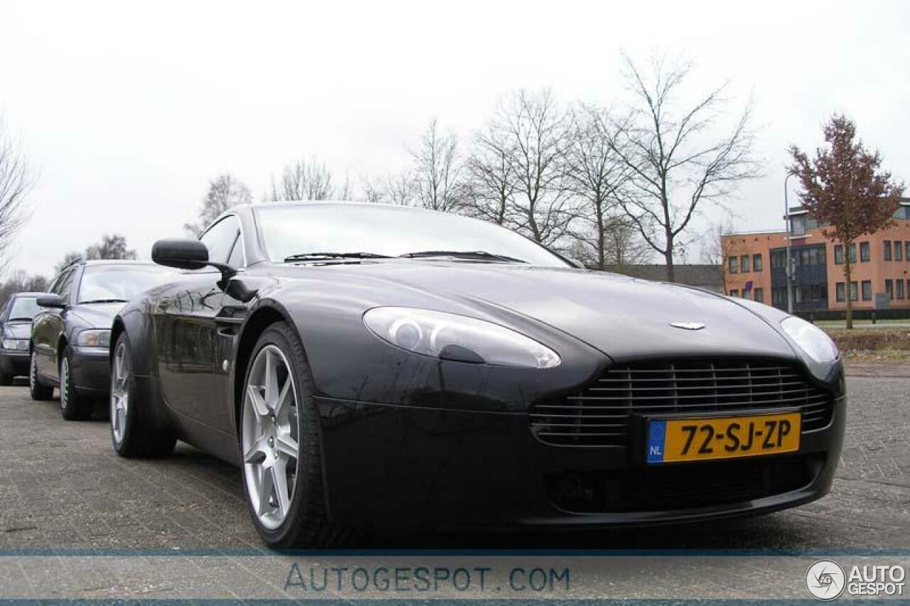 Aston Martin V8 Vantage