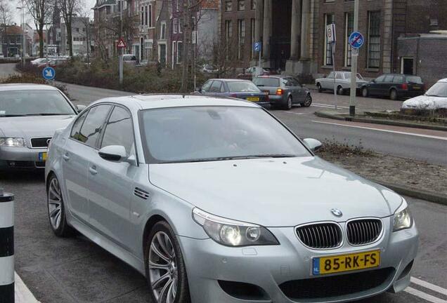 BMW M5 E60 2005