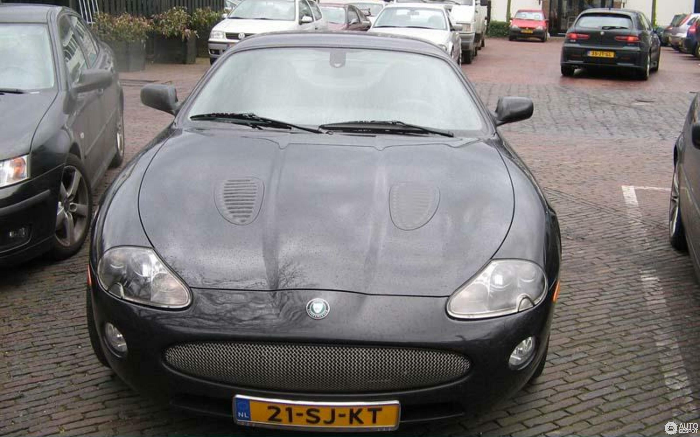 Jaguar XKR