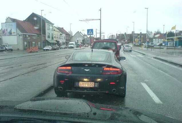 Aston Martin V8 Vantage