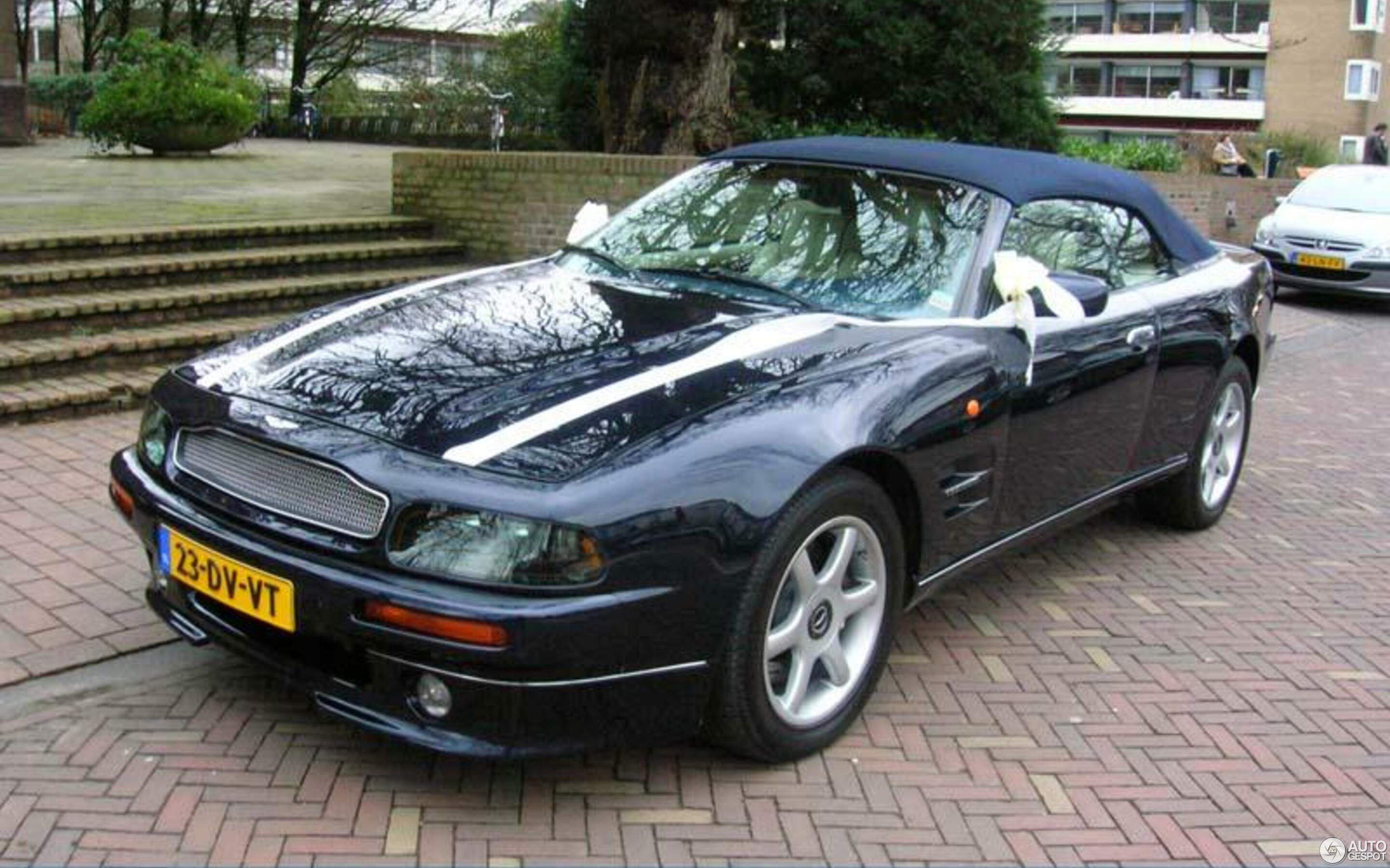 Aston Martin V8 Volante 1997