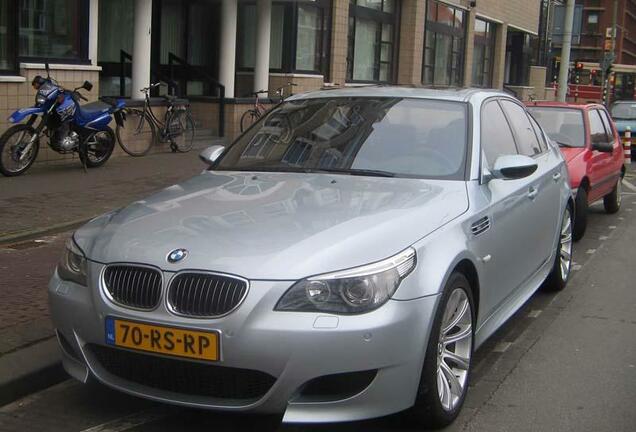 BMW M5 E60 2005