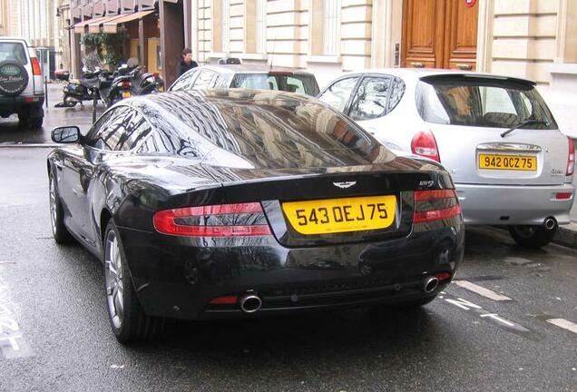 Aston Martin DB9