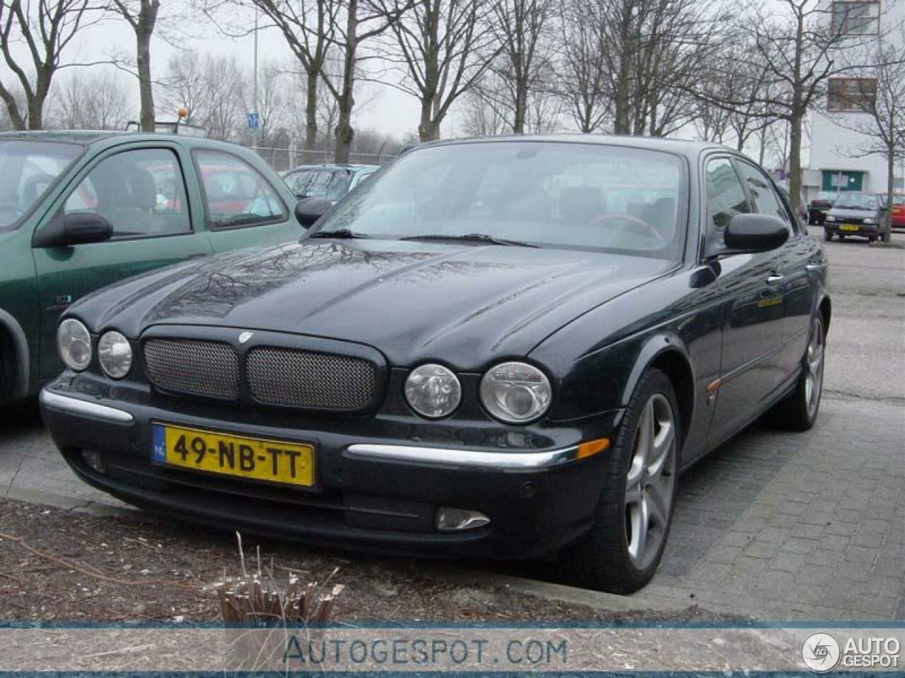 Jaguar XJR