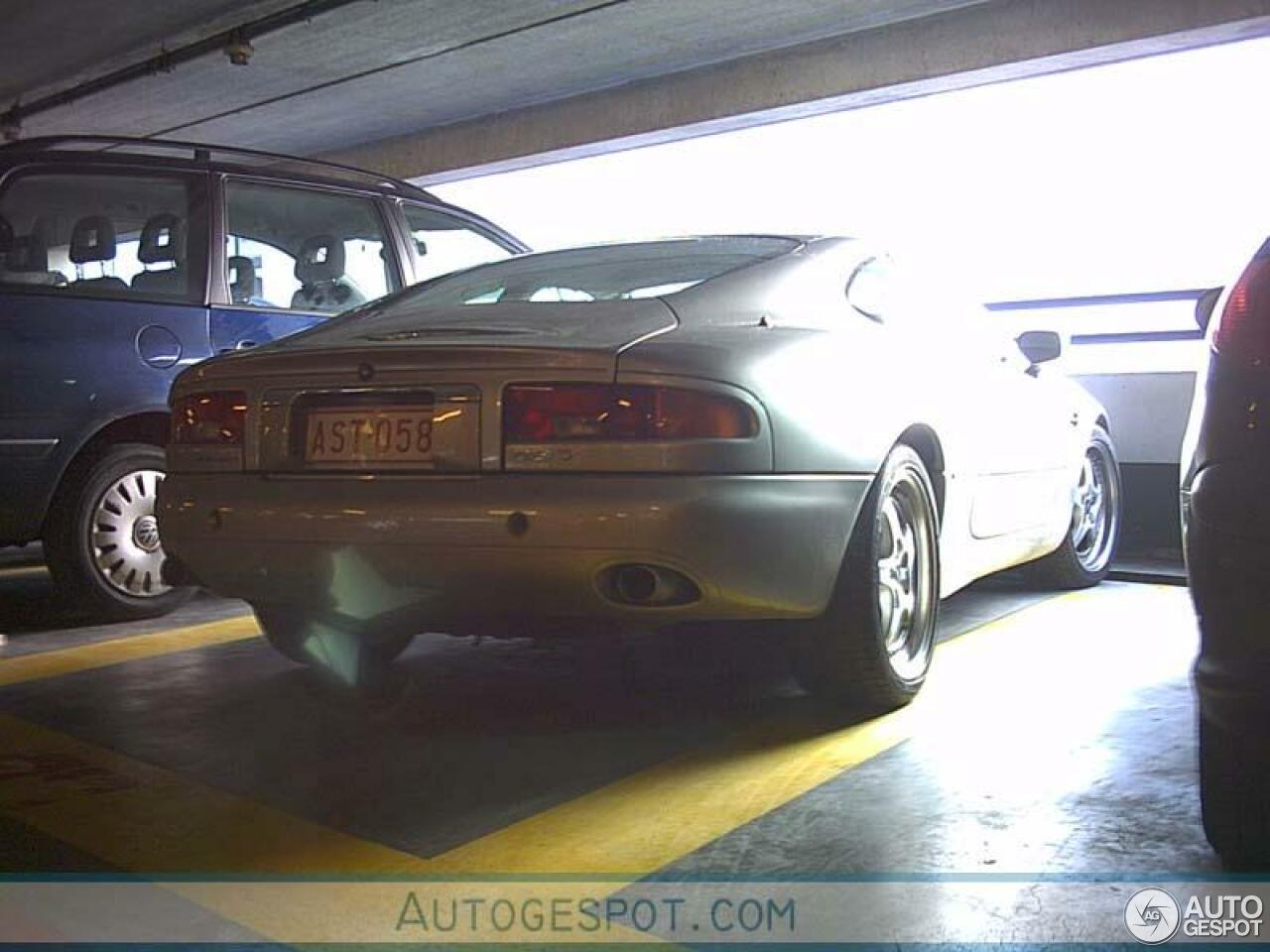 Aston Martin DB7