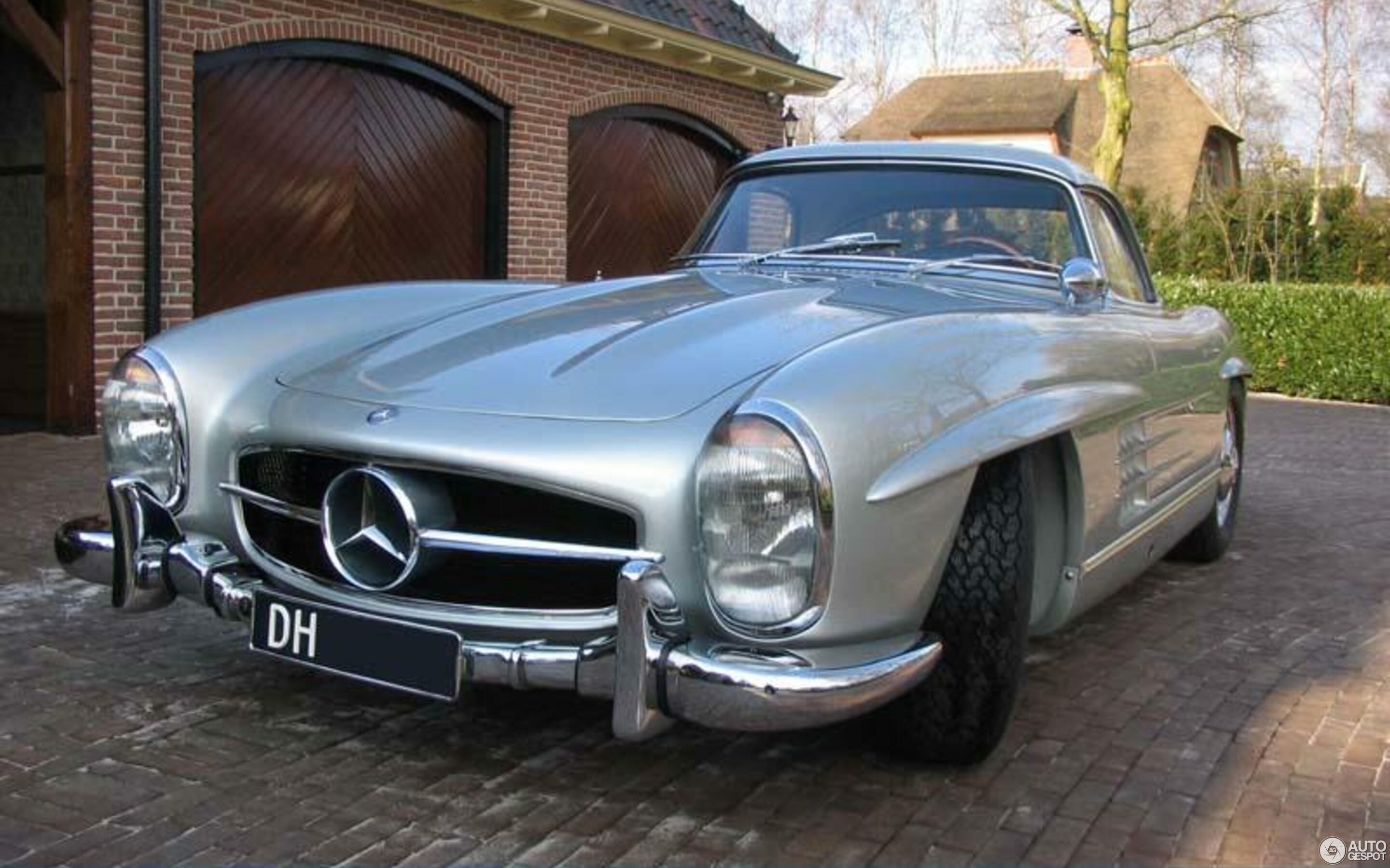 Mercedes-Benz 300SL Roadster