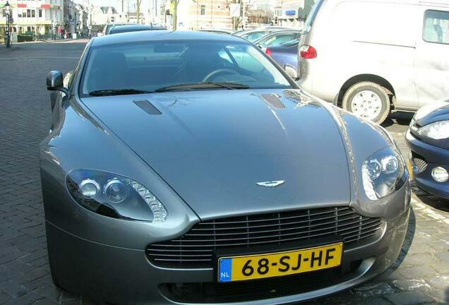 Aston Martin V8 Vantage