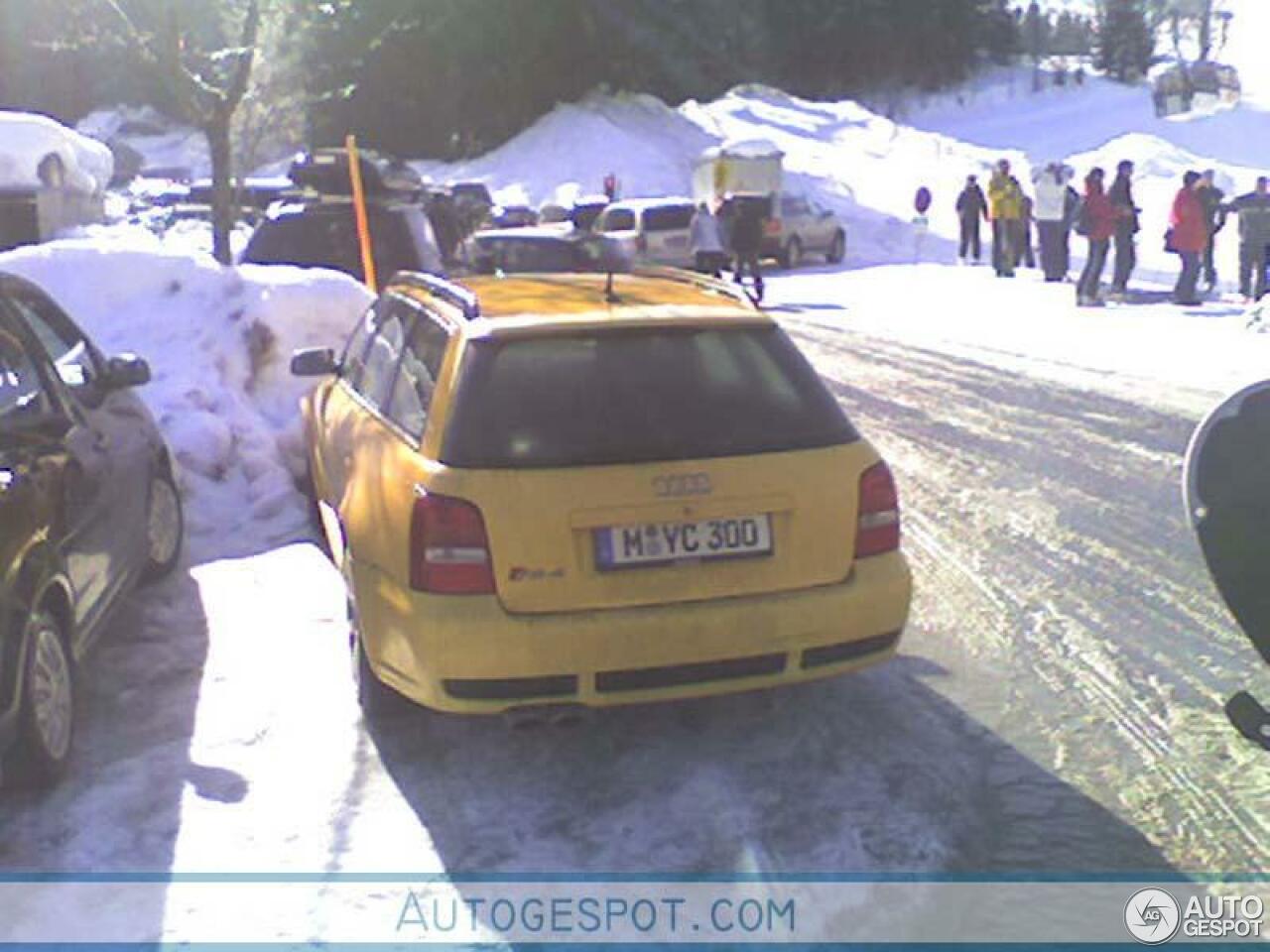 Audi RS4 Avant B5