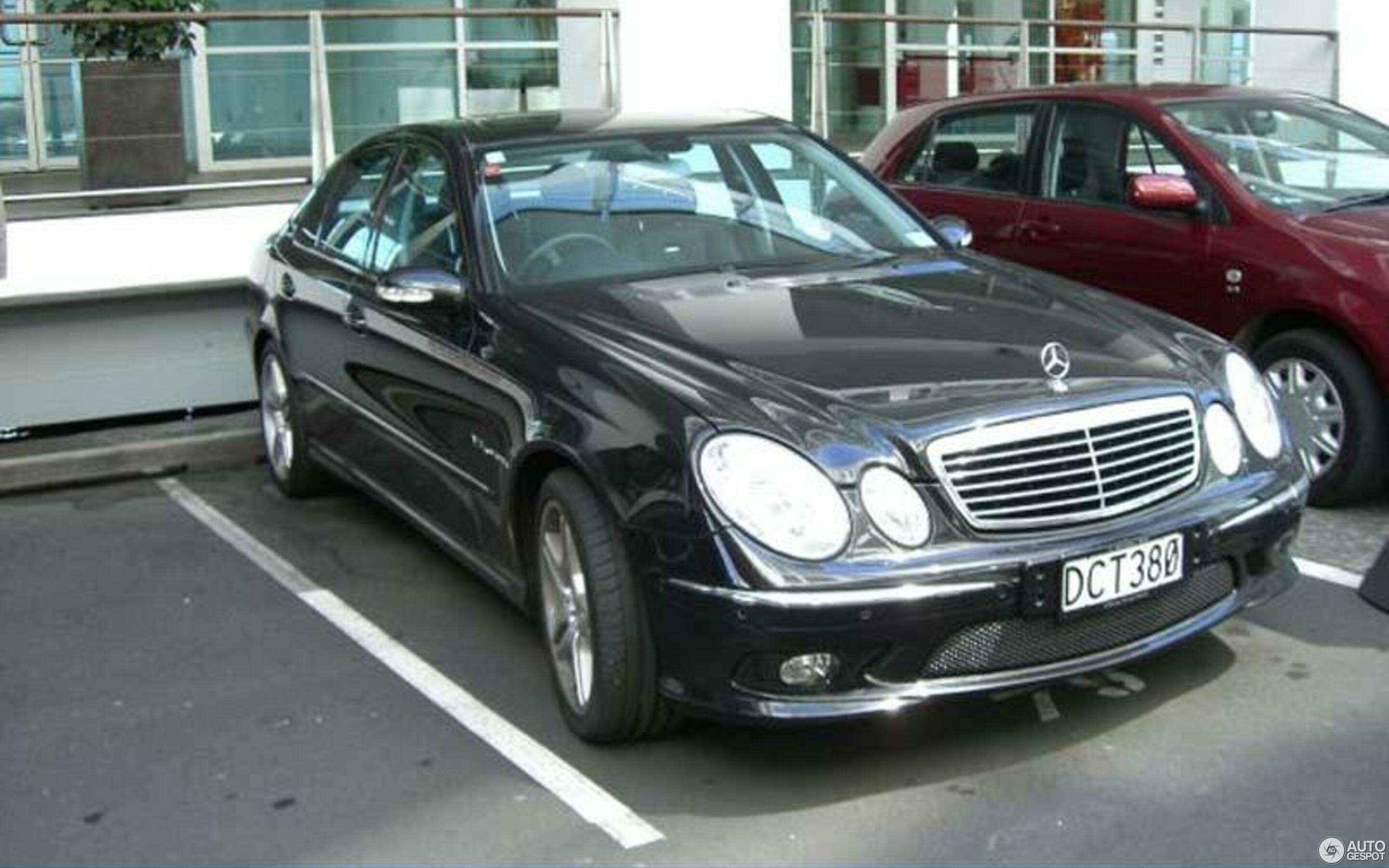 Mercedes-Benz E 55 AMG