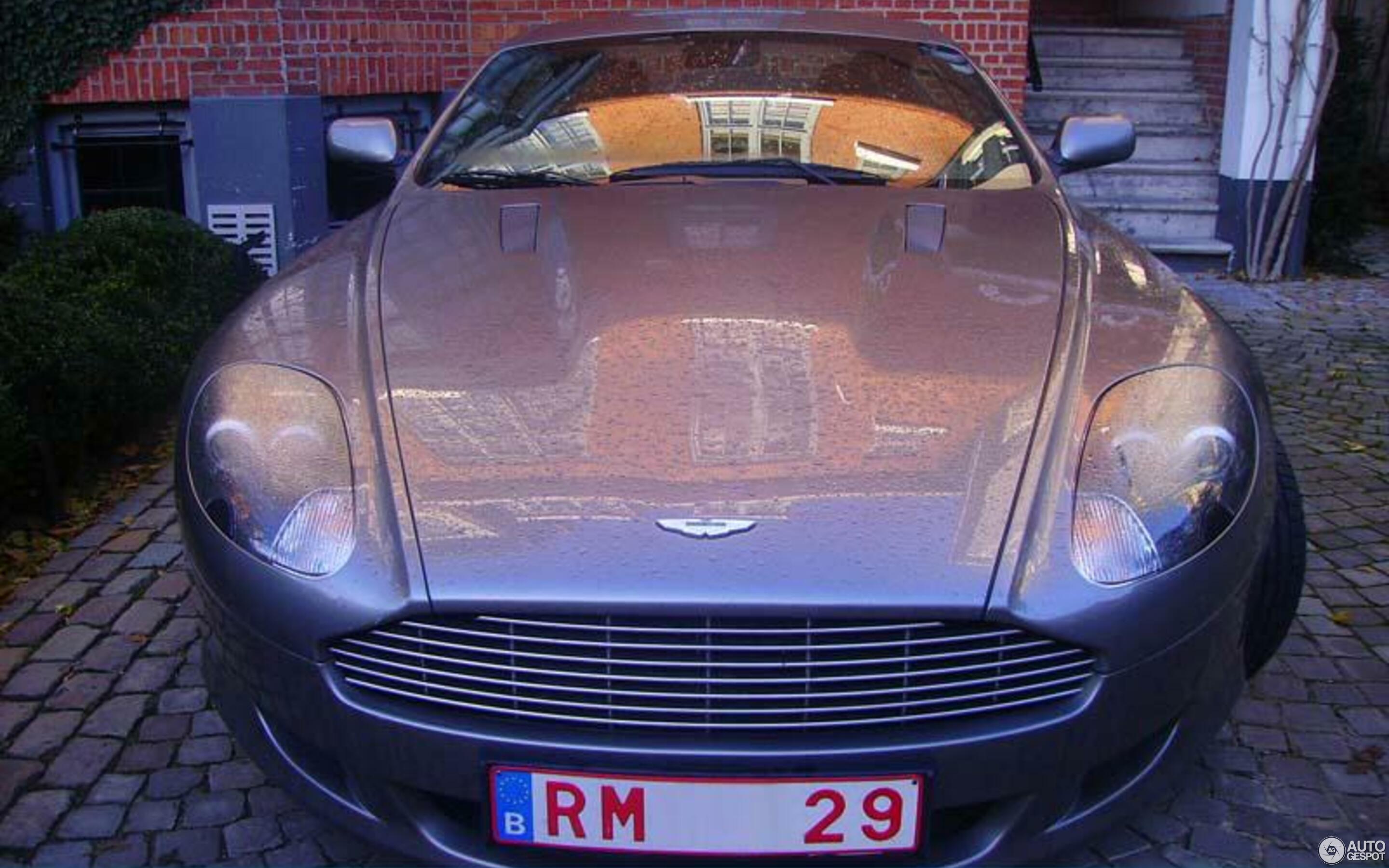 Aston Martin DB9