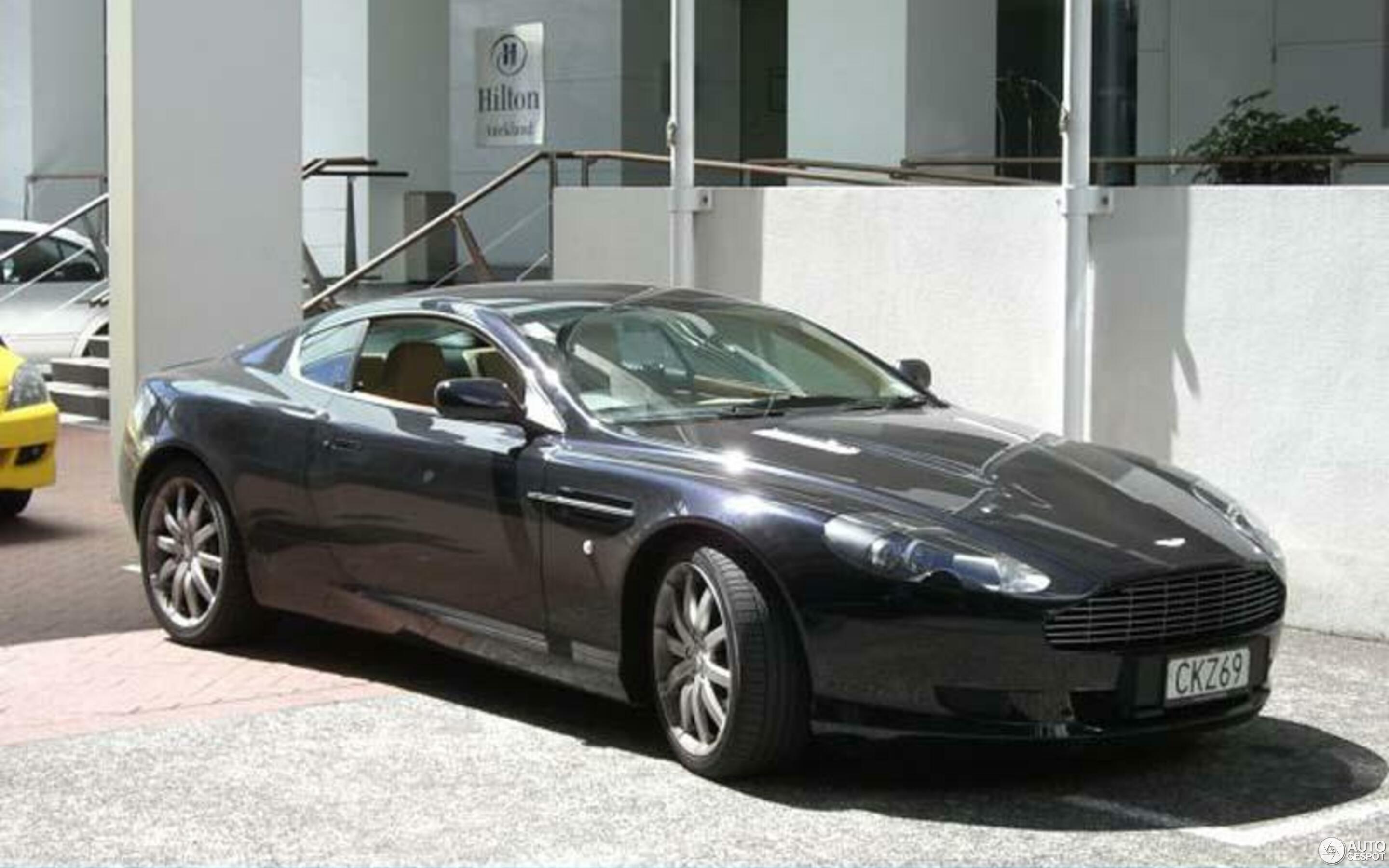 Aston Martin DB9