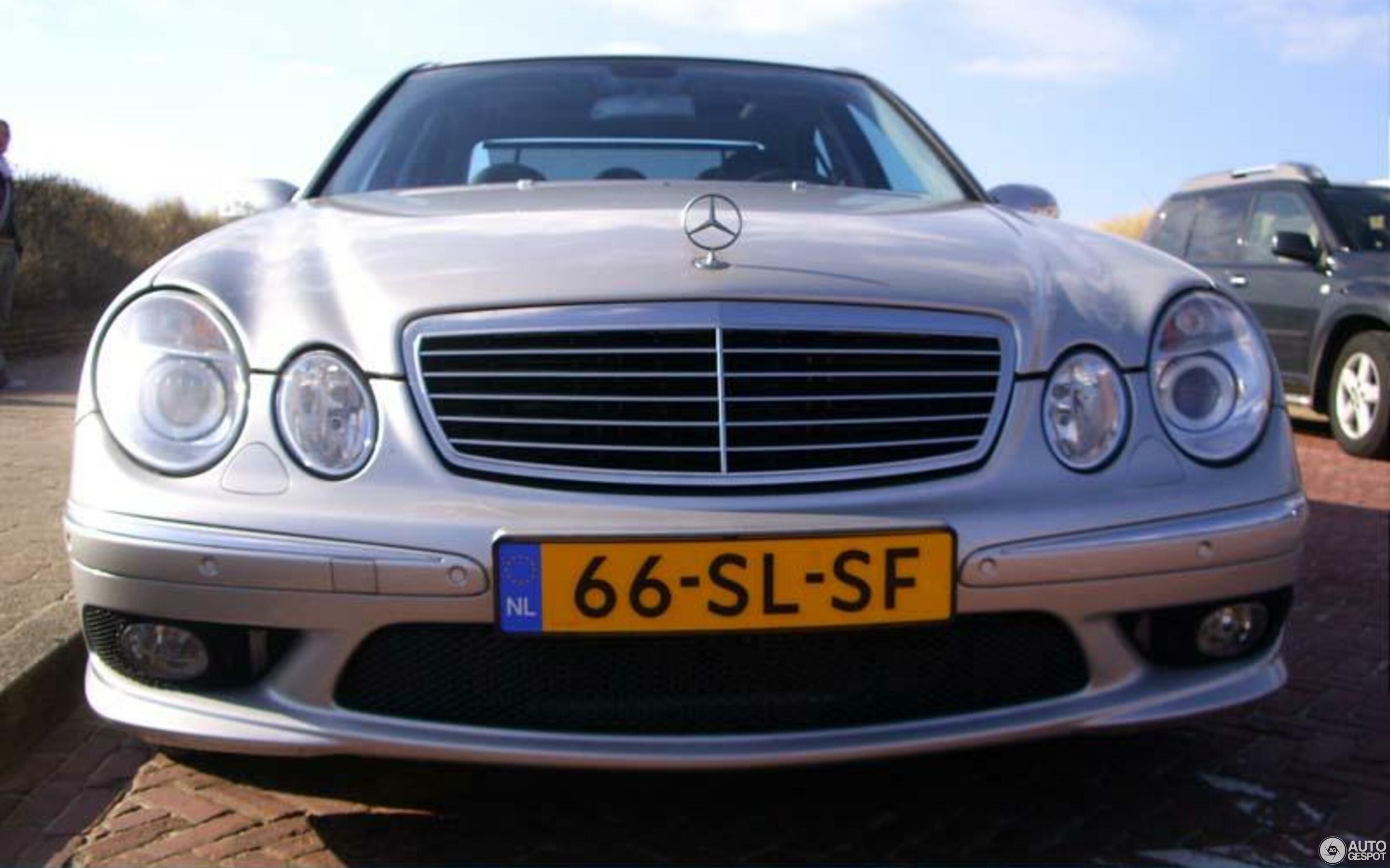 Mercedes-Benz E 55 AMG