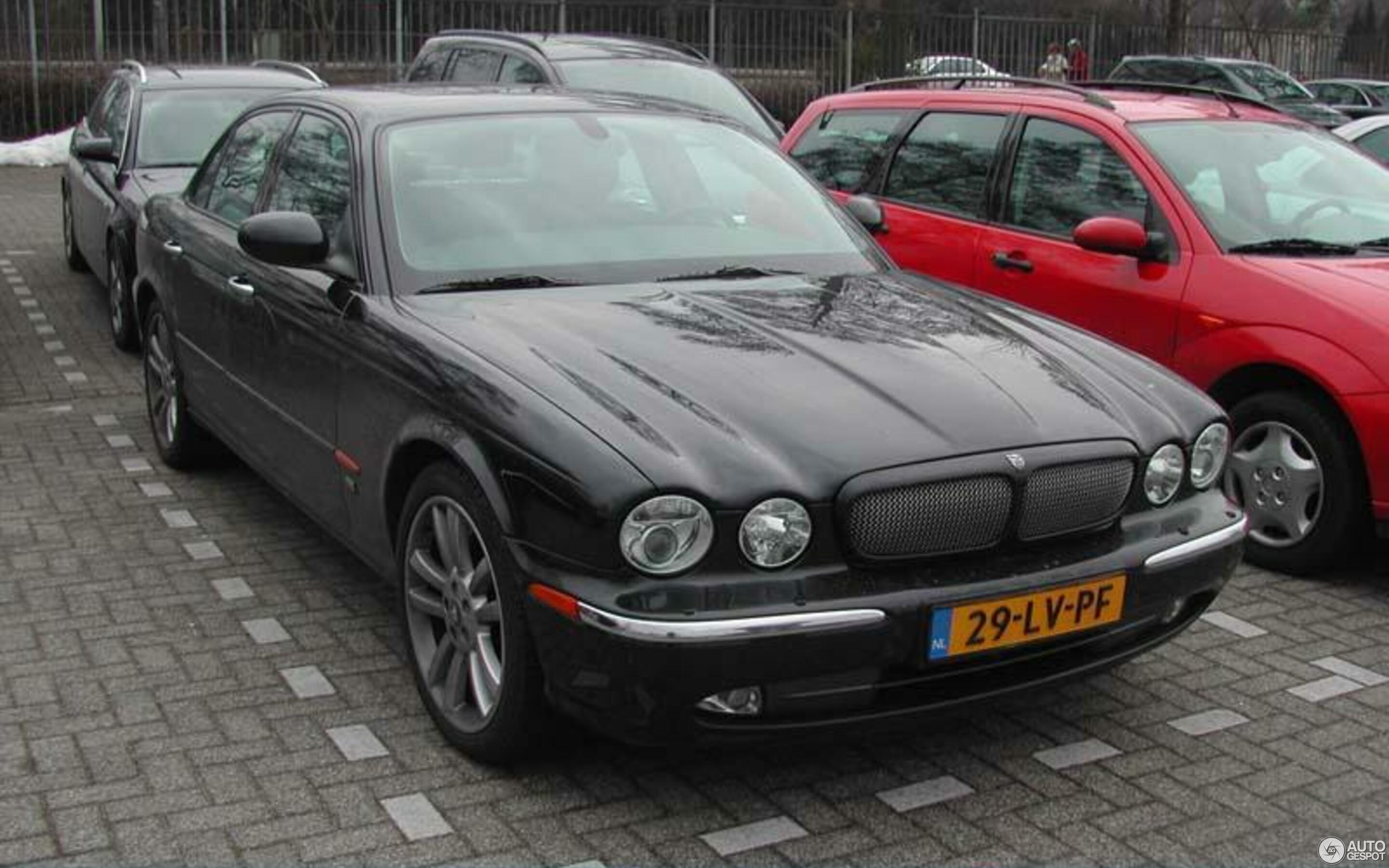 Jaguar XJR