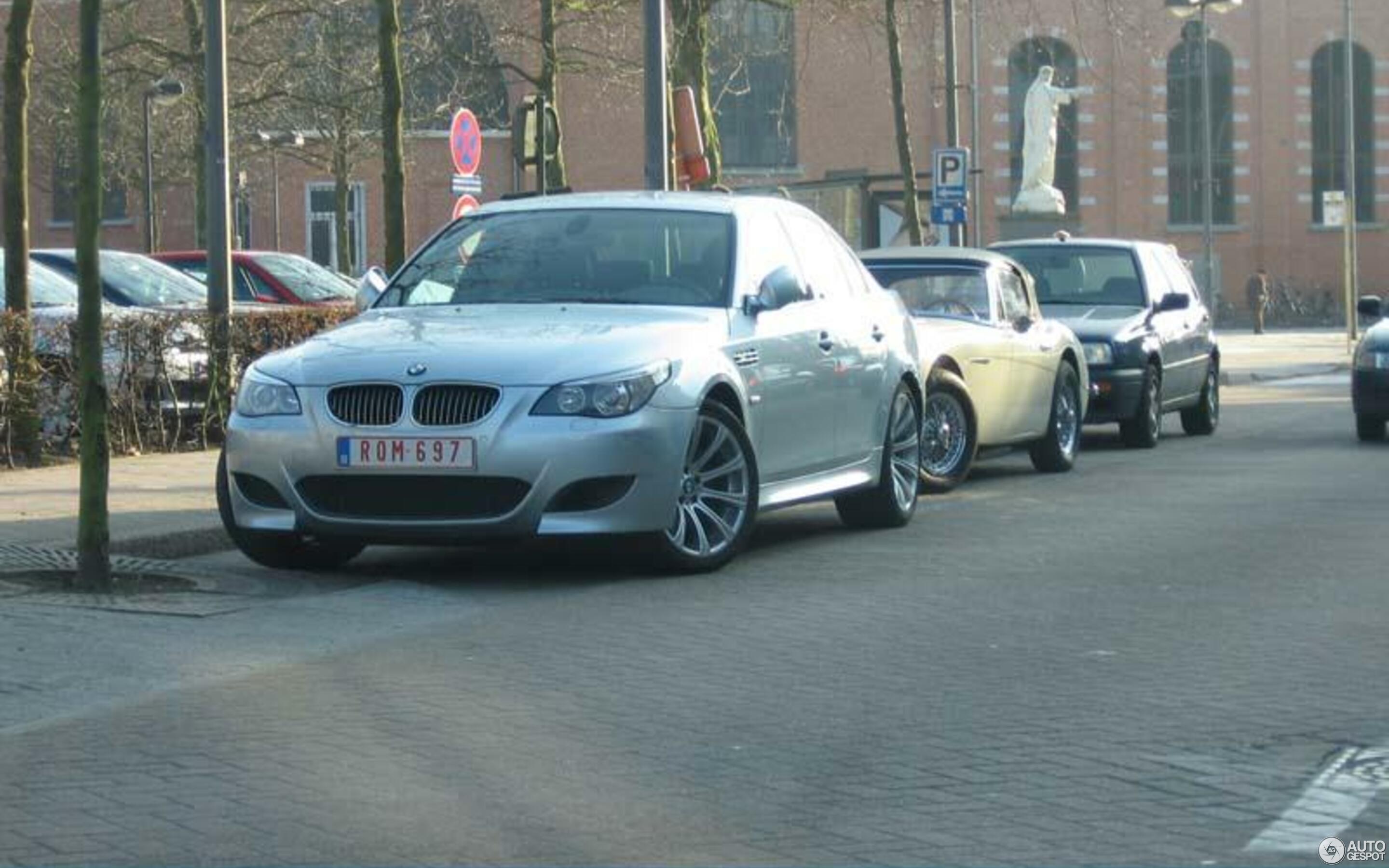 BMW M5 E60 2005