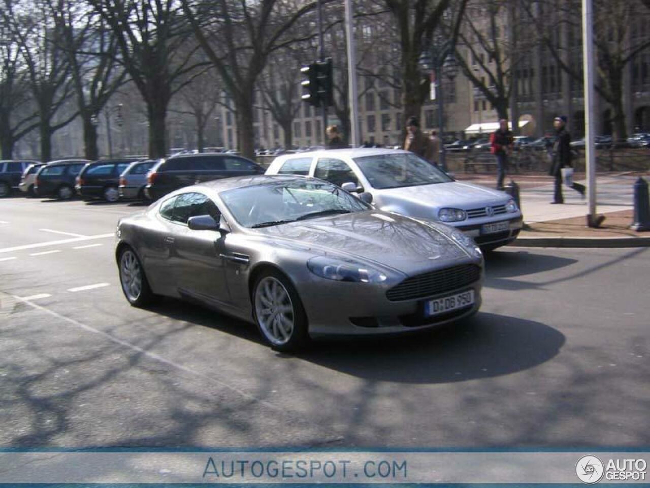 Aston Martin DB9