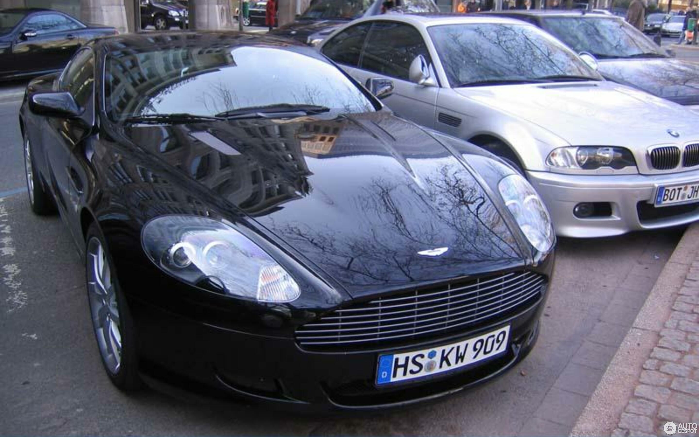 Aston Martin DB9