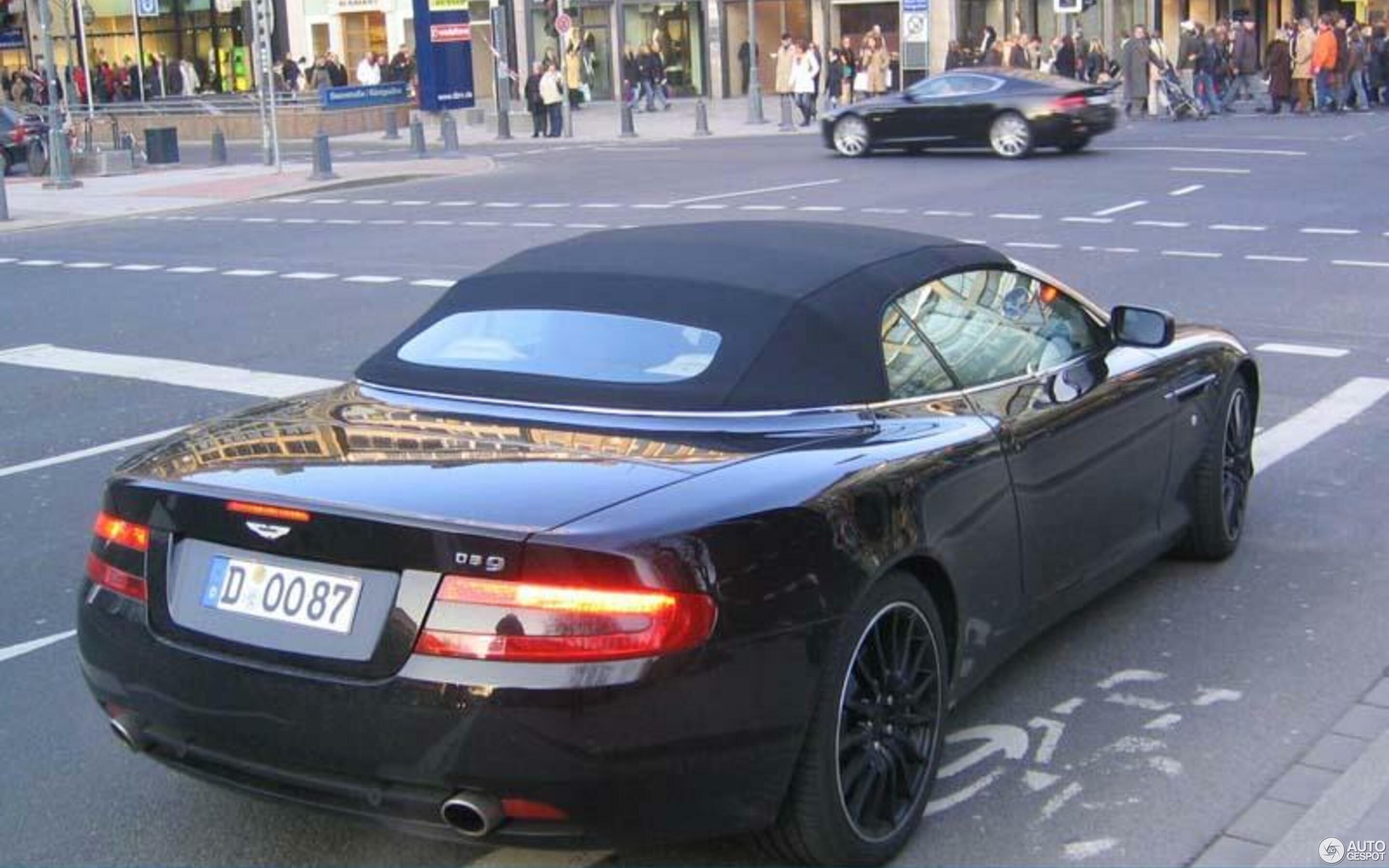 Aston Martin DB9 Volante