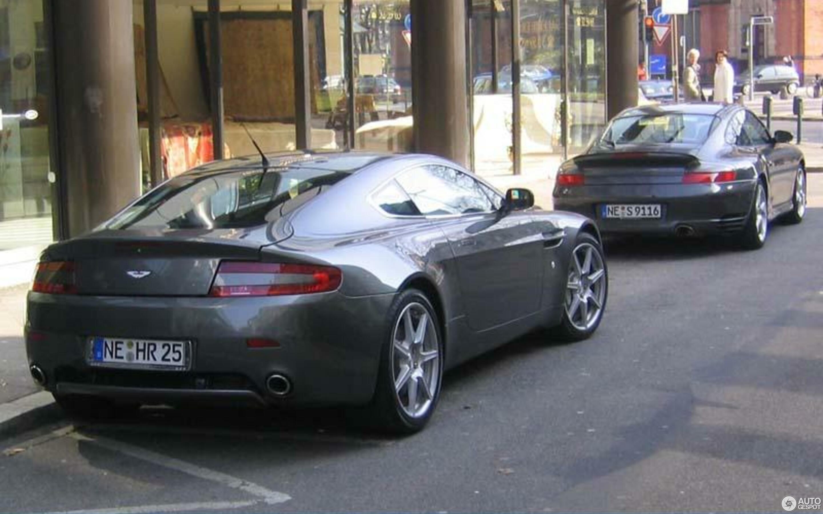 Aston Martin V8 Vantage