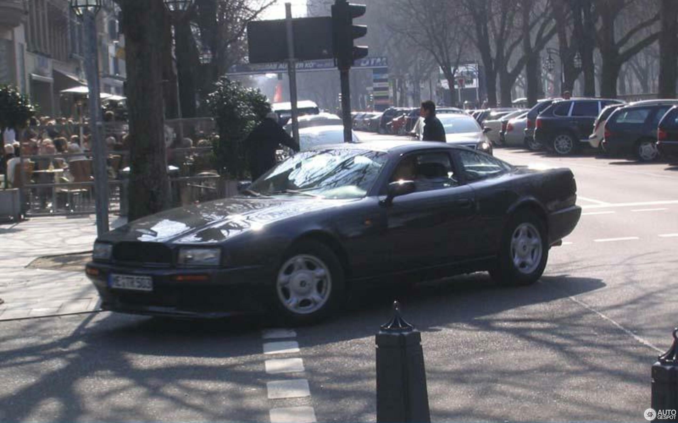 Aston Martin Virage