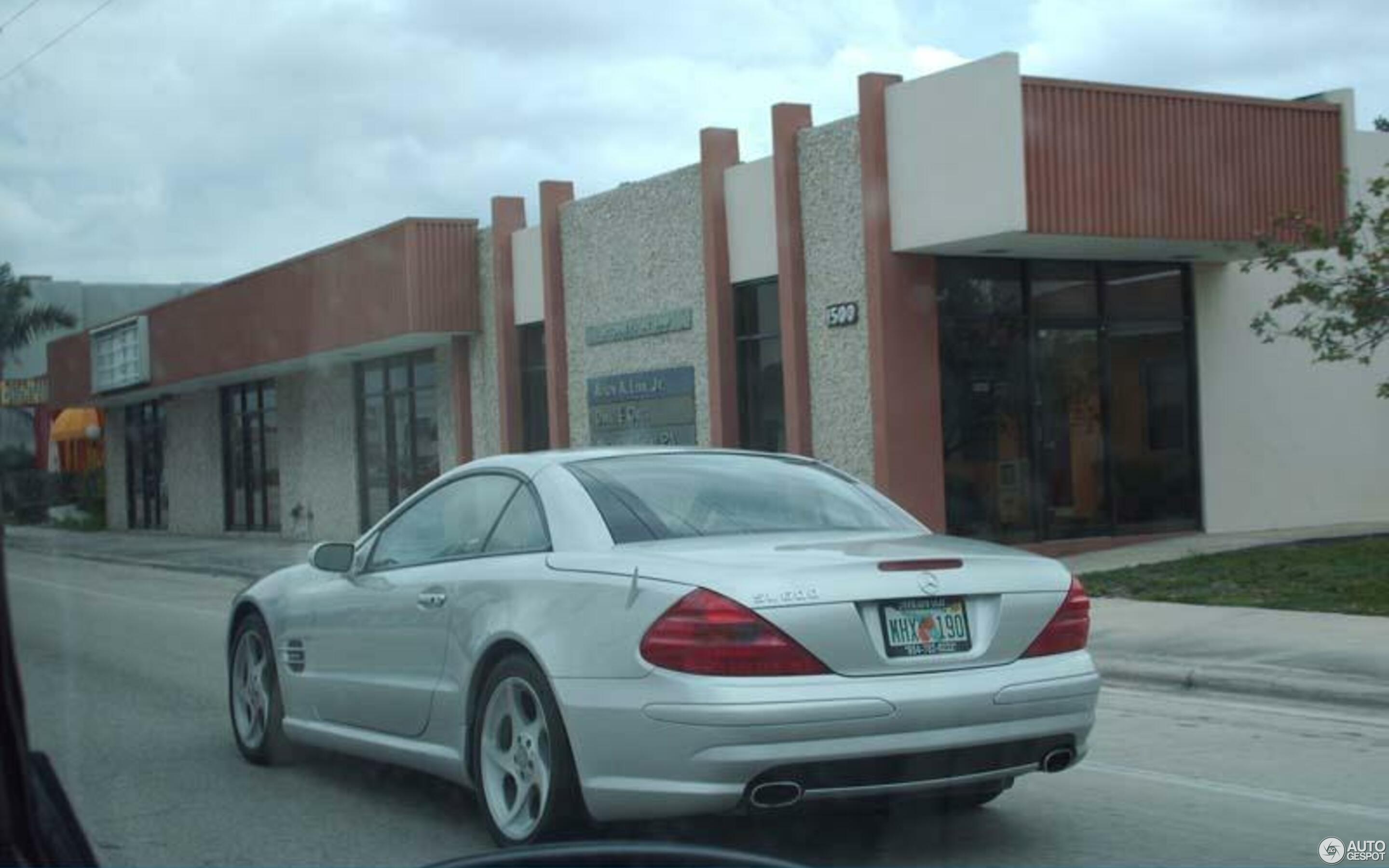 Mercedes-Benz SL 600 R230