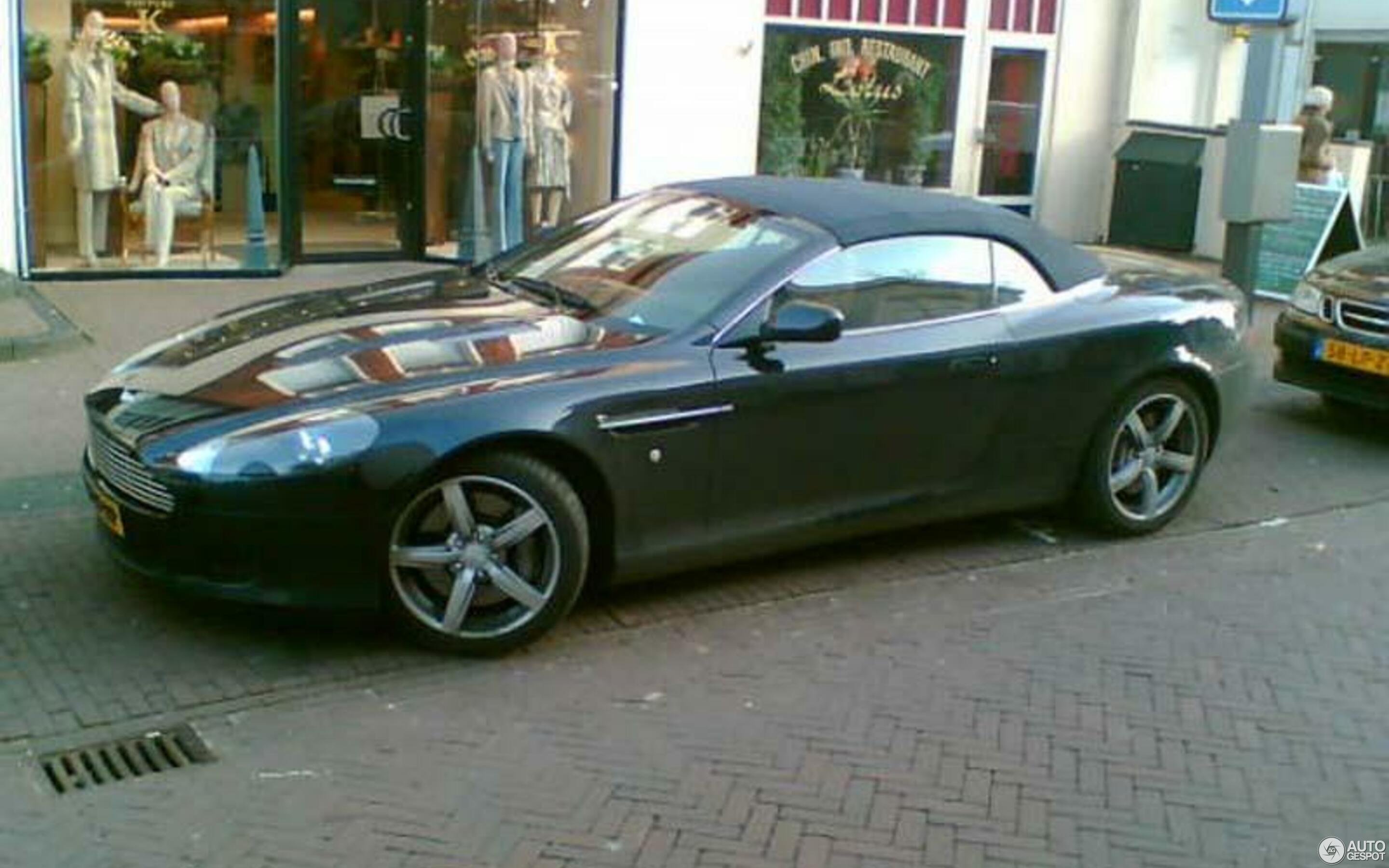 Aston Martin DB9 Volante