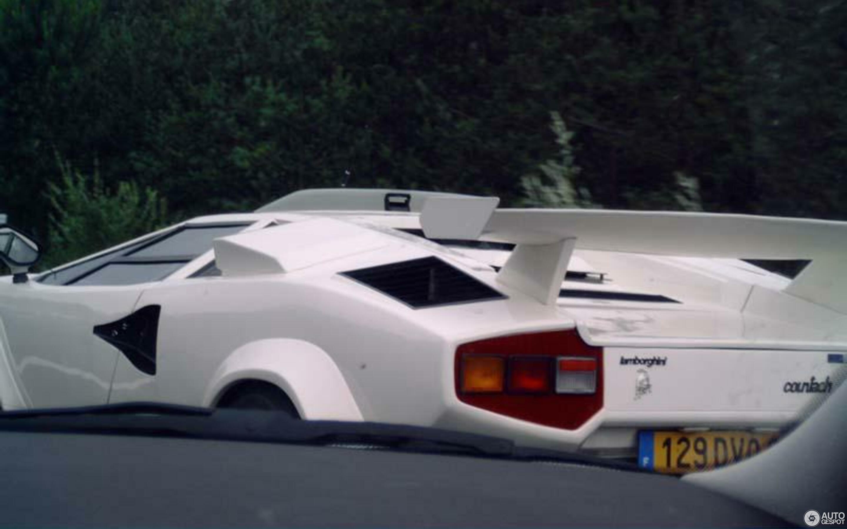 Lamborghini Countach LP400 S