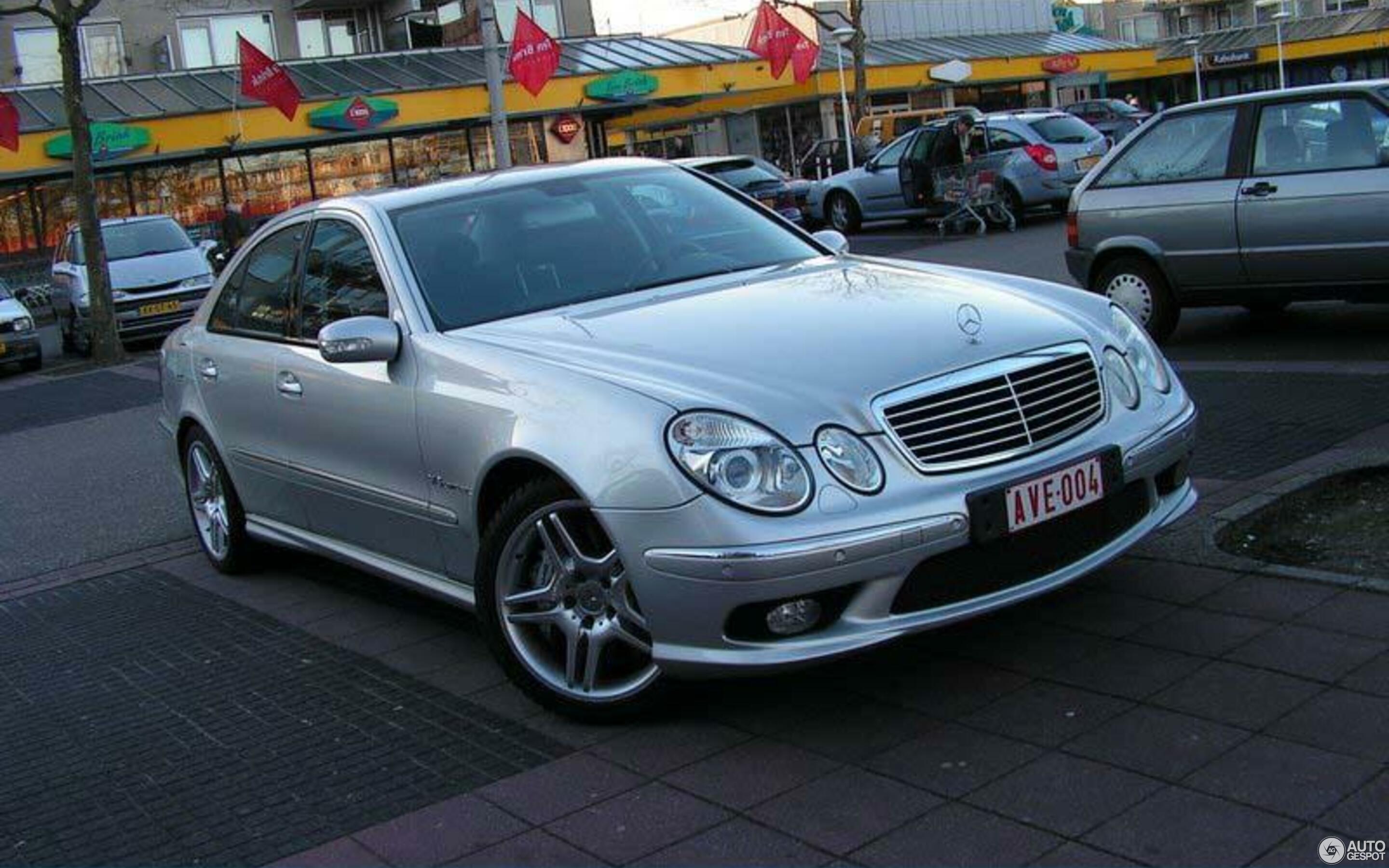 Mercedes-Benz E 55 AMG