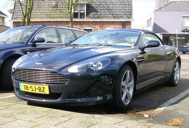 Aston Martin DB9 Volante