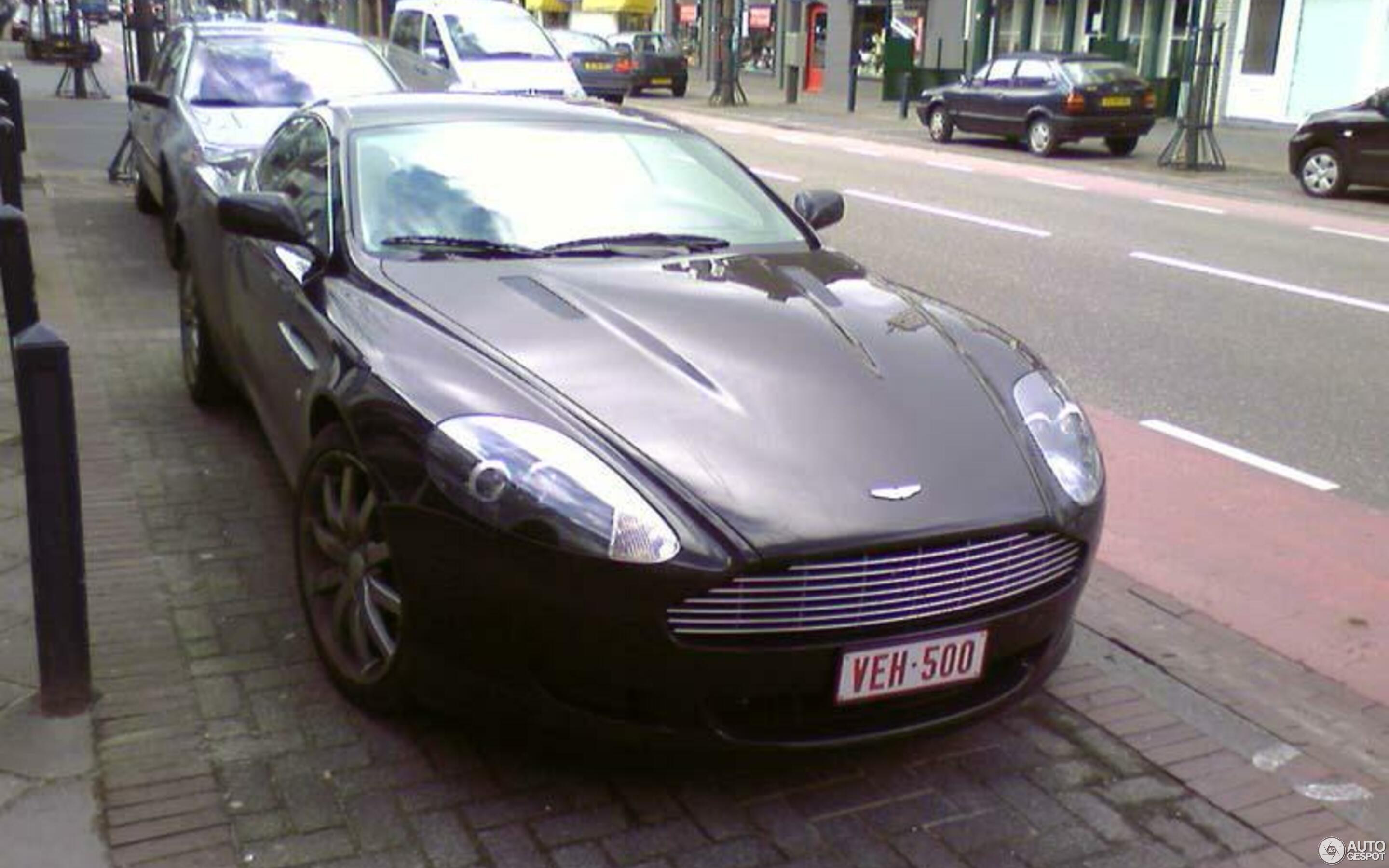 Aston Martin DB9