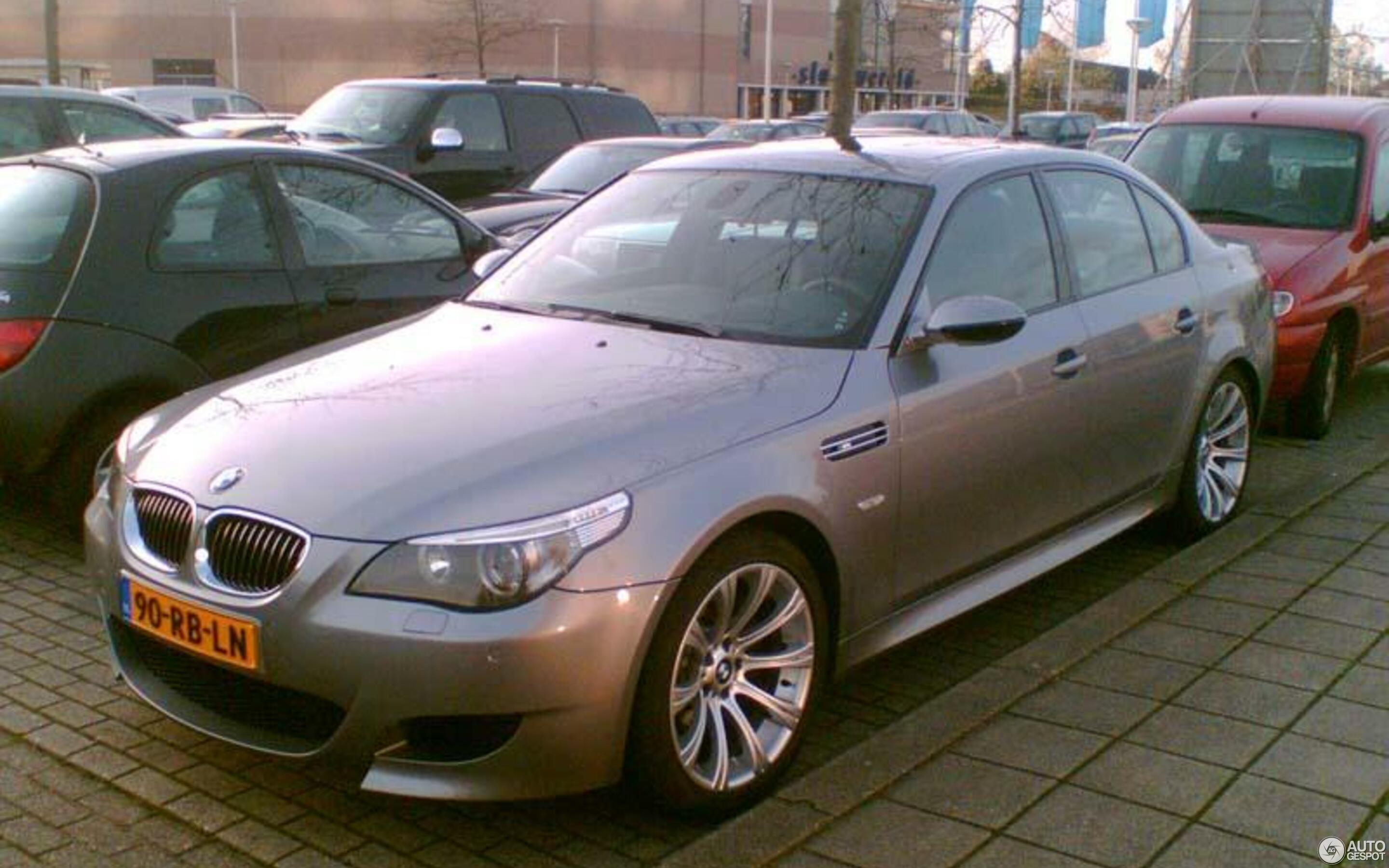 BMW M5 E60 2005