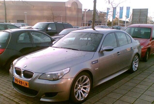 BMW M5 E60 2005