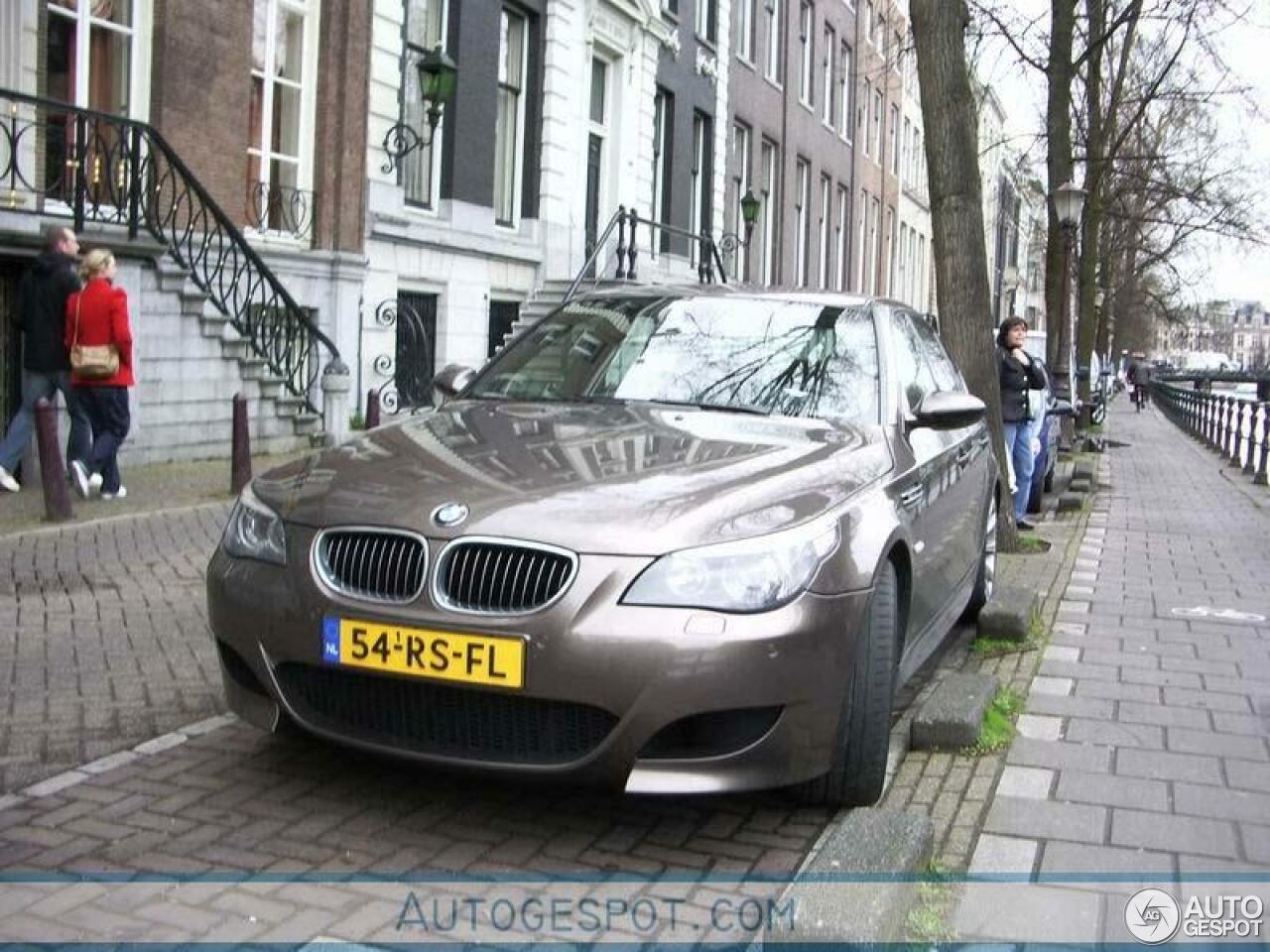 BMW M5 E60 2005