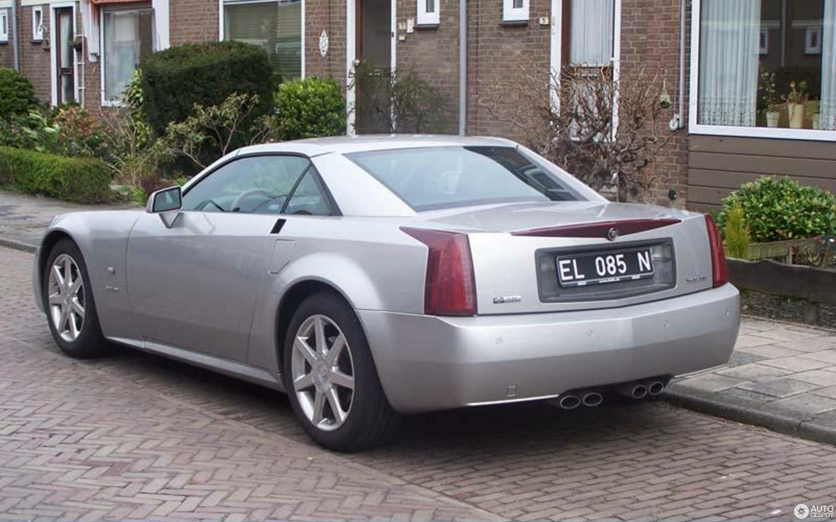 Cadillac XLR