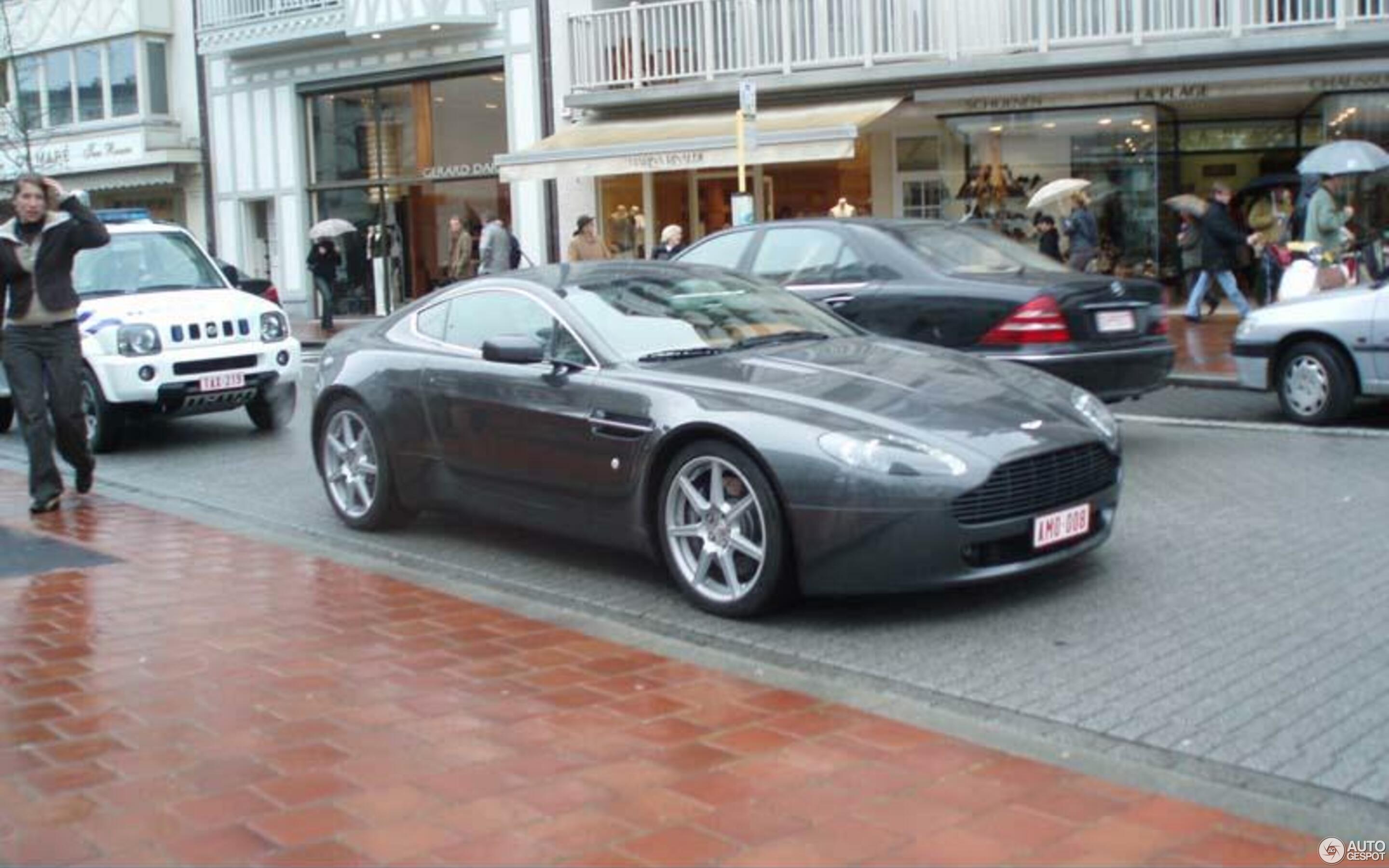 Aston Martin V8 Vantage