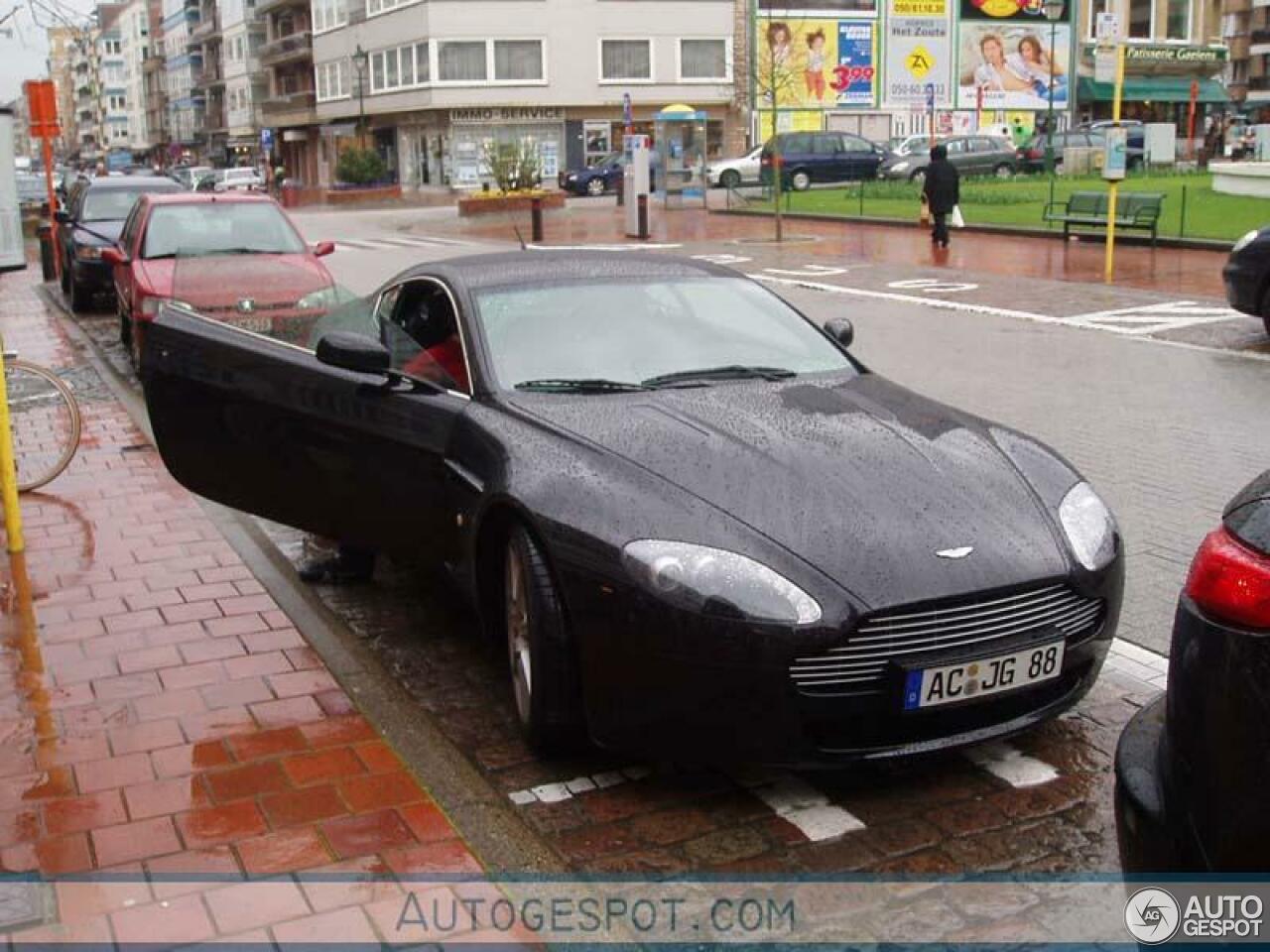 Aston Martin V8 Vantage